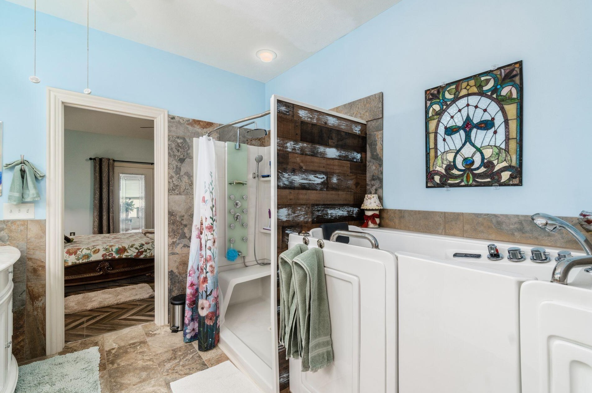 7563 Jenkins Dr, Cnl Wnchstr OH  43110-8381 exterior