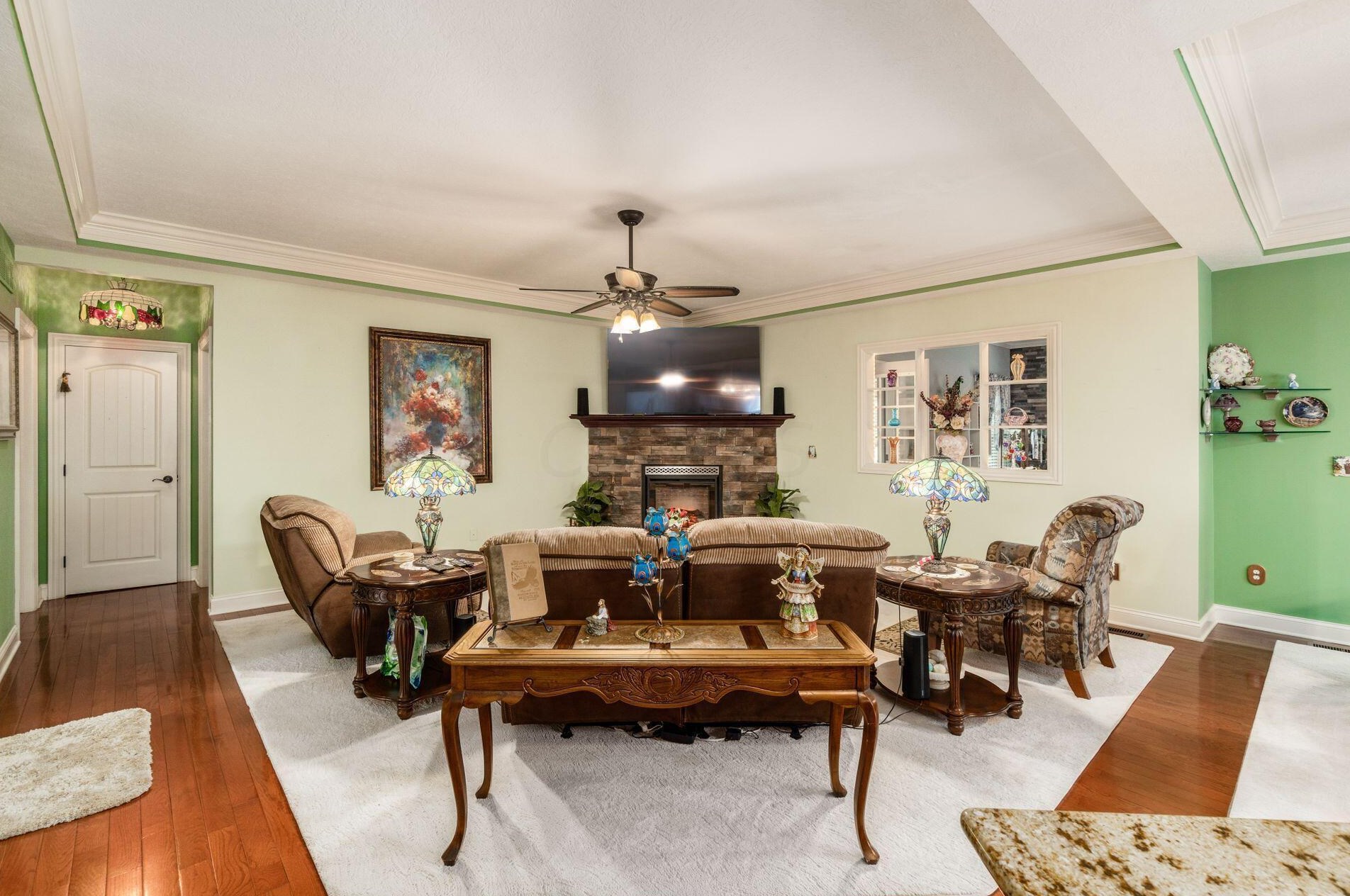 7563 Jenkins Dr, Cnl Wnchstr OH  43110-8381 exterior