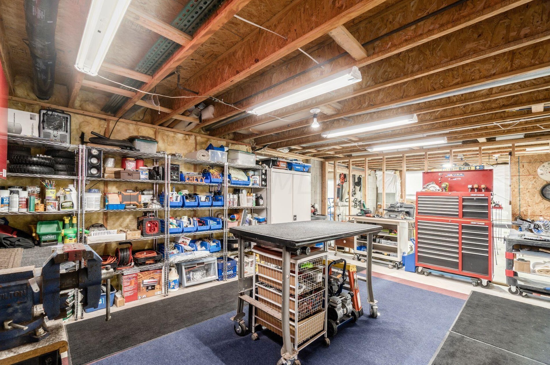 7563 Jenkins Dr, Cnl Wnchstr OH  43110-8381 exterior