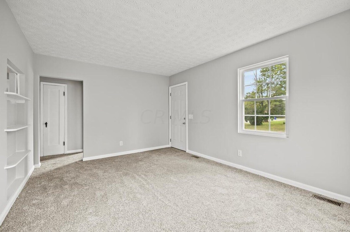 2818 Audubon Rd, Columbus OH 43211-1168 exterior