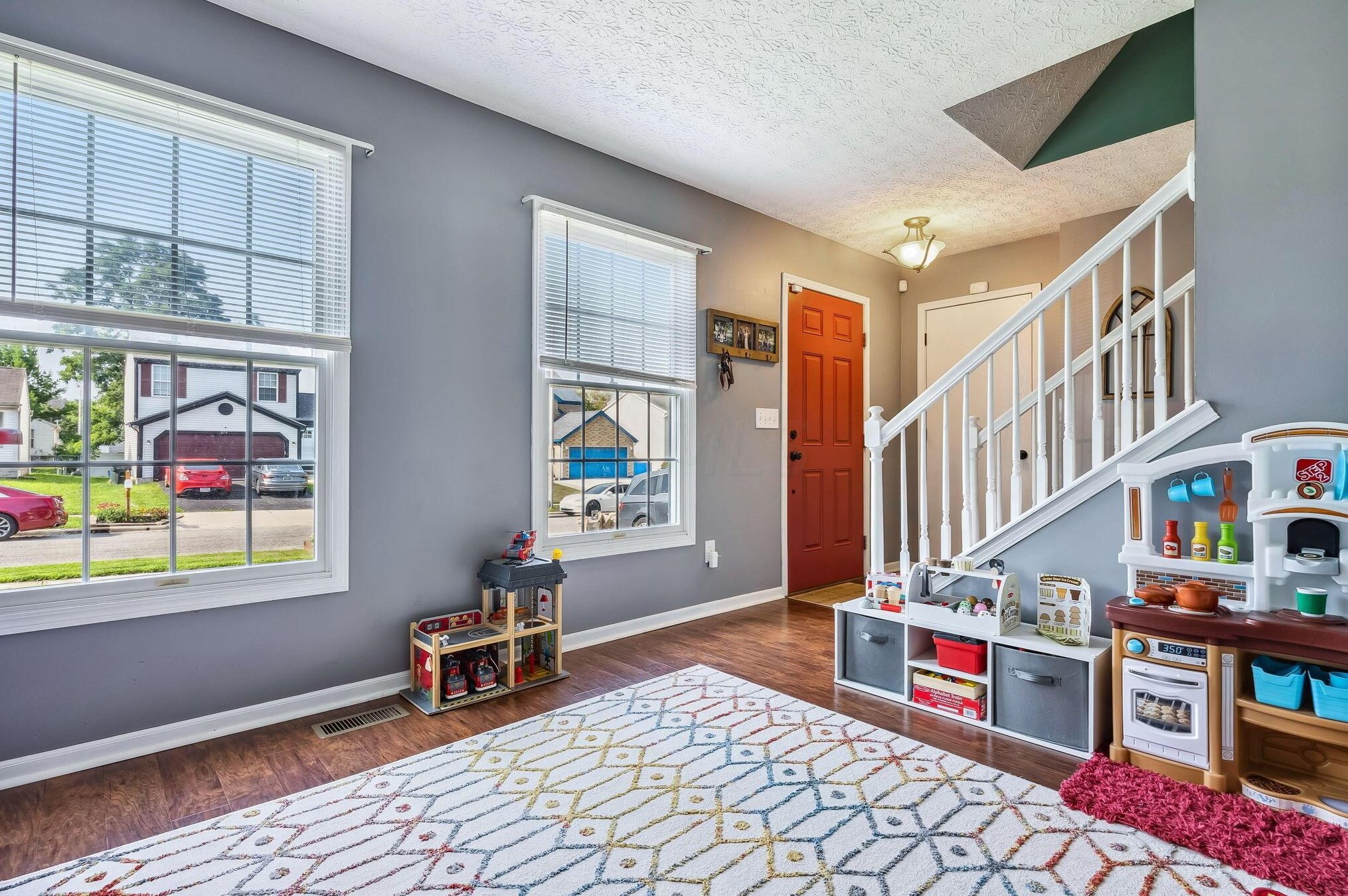 274 Chatterly Ln, Columbus OH 43207-5334 exterior