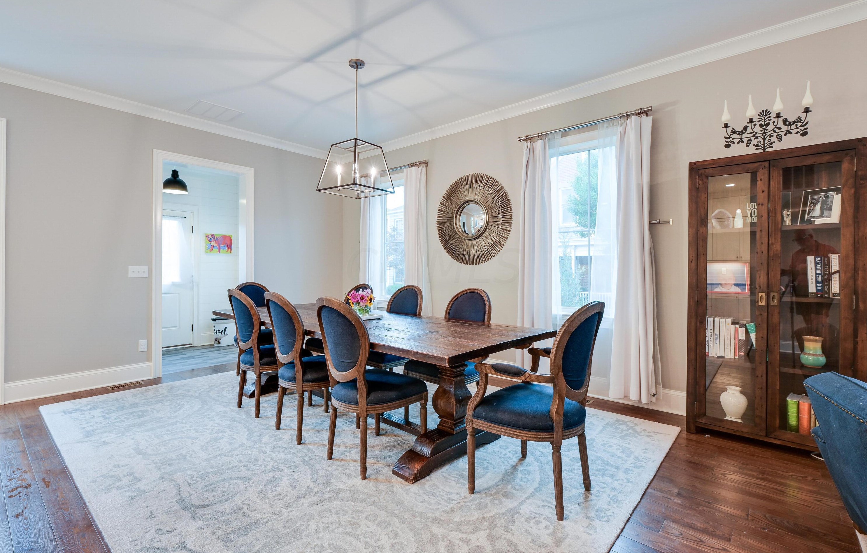 445 Beck St, Columbus OH 43215-5727 exterior