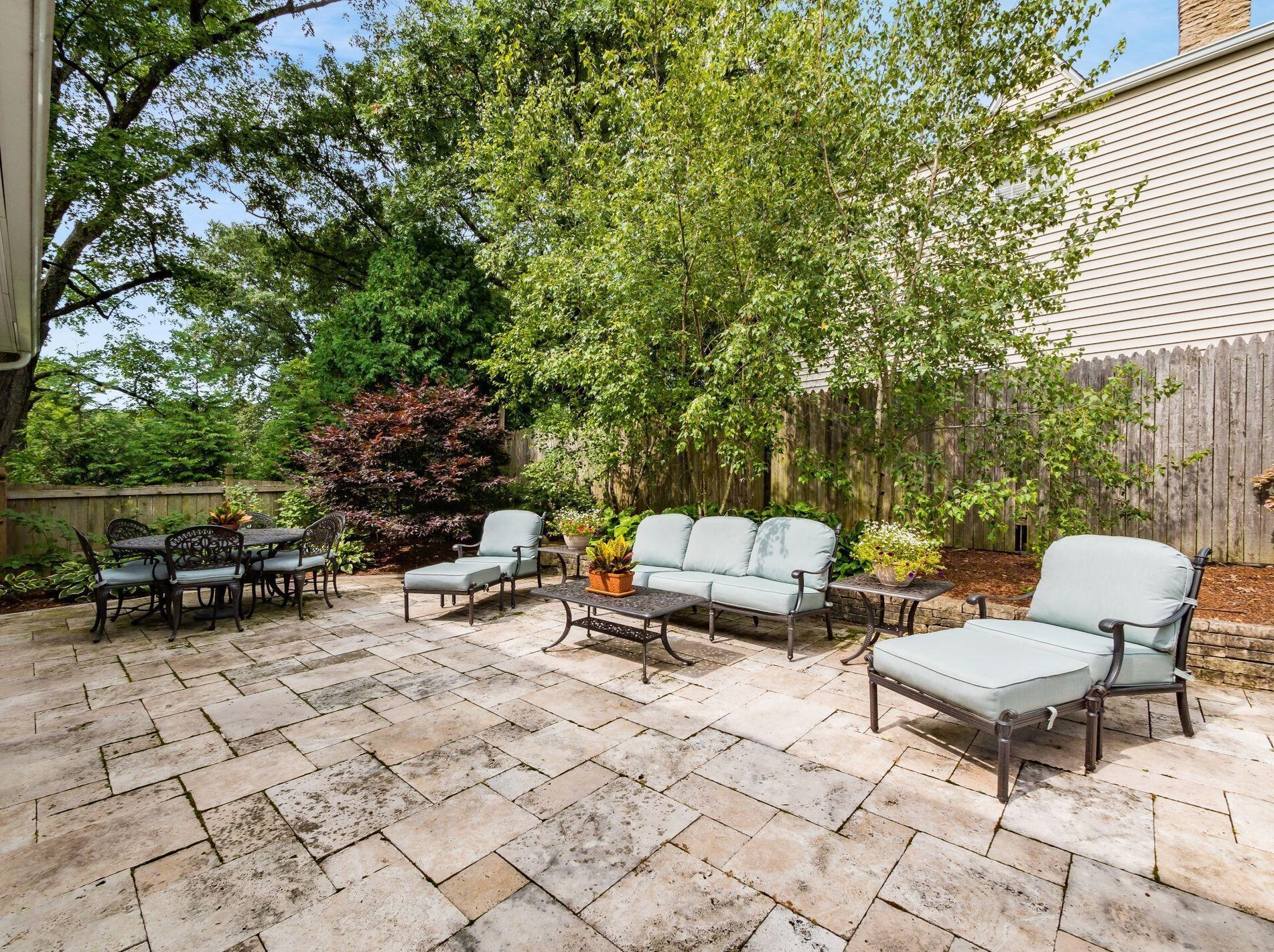 363 Kellner Rd, Columbus OH 43209-2266 exterior