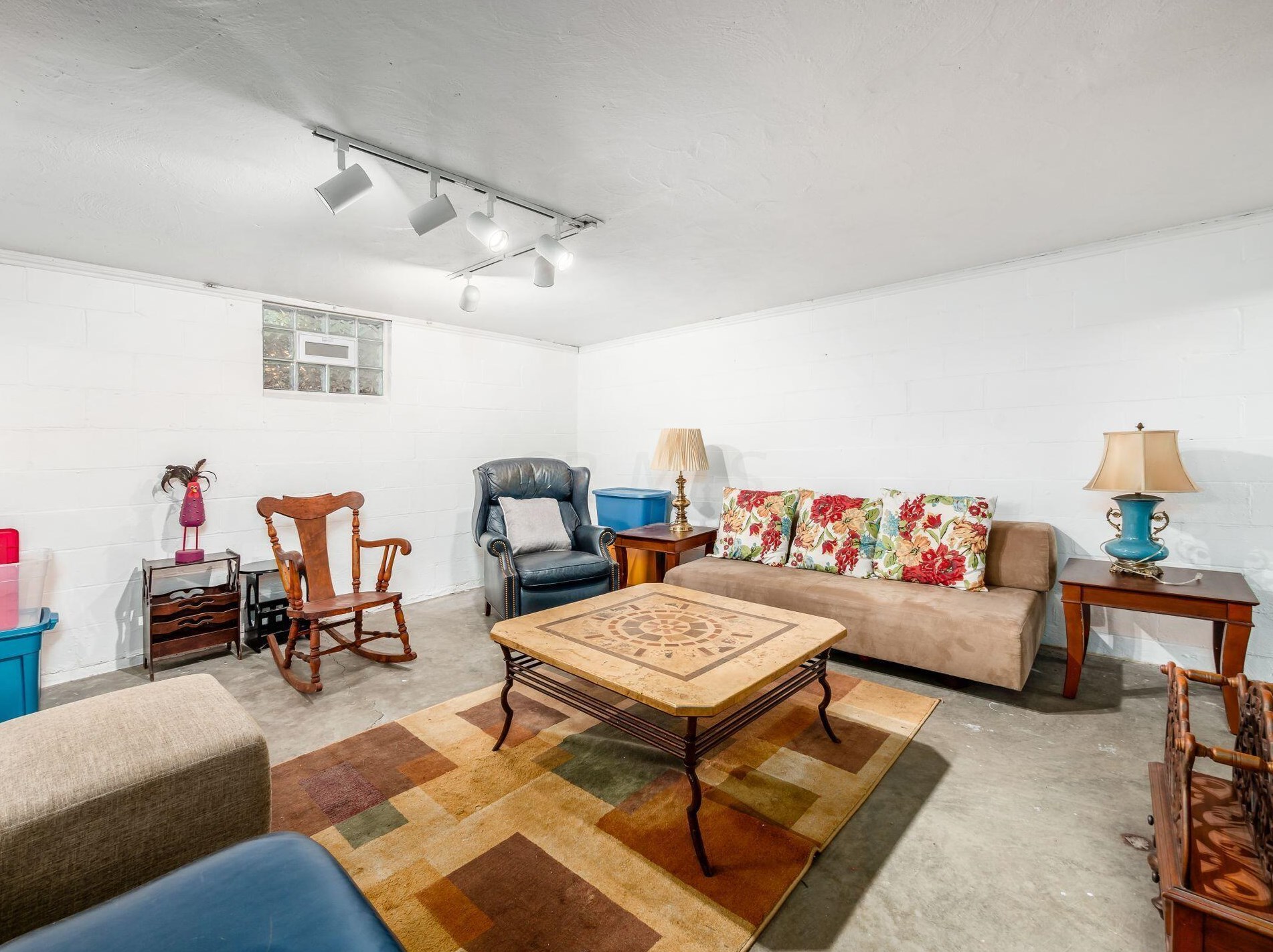 363 Kellner Rd, Columbus OH 43209-2266 exterior