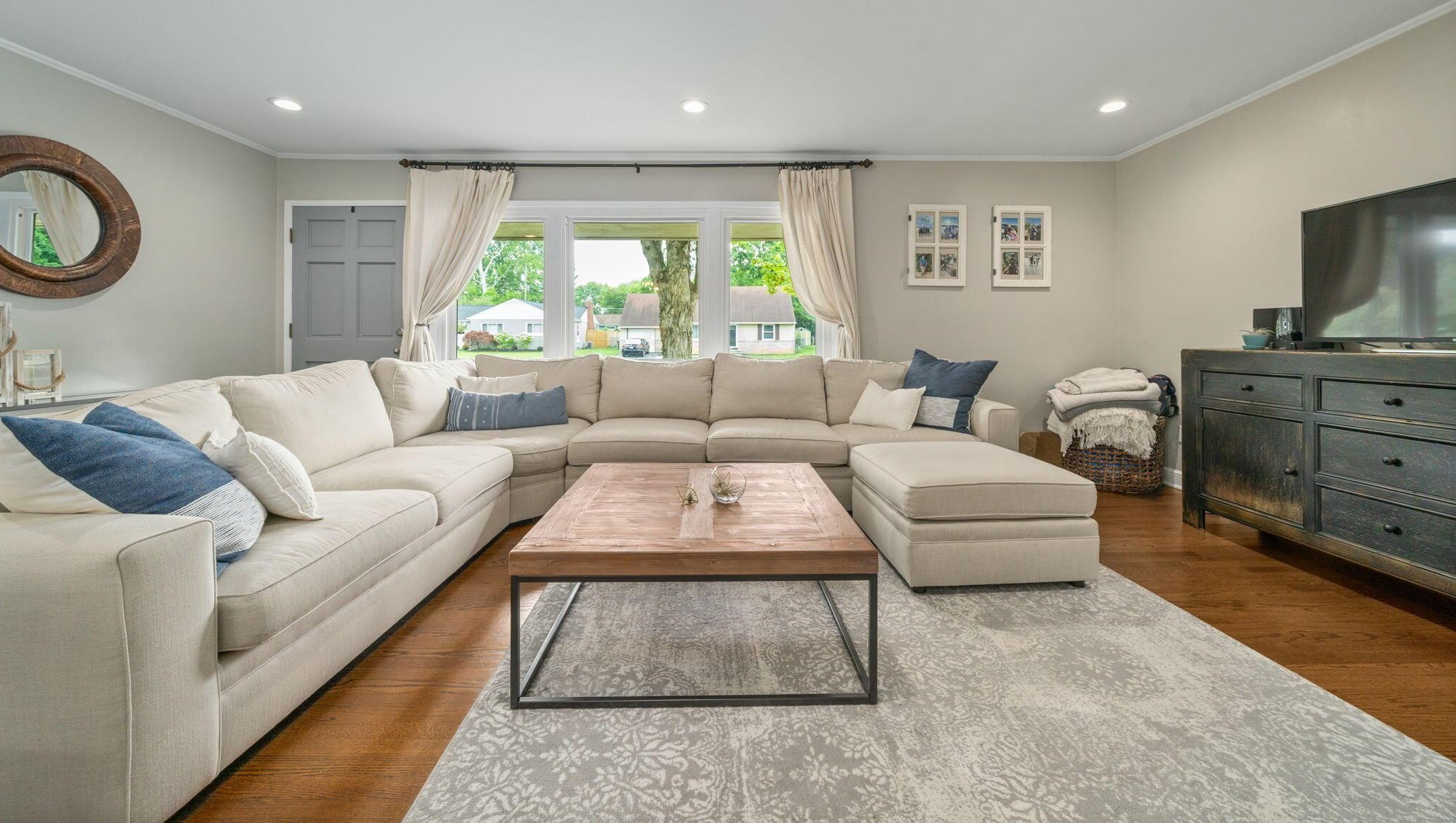 1994 Milden Rd, Columbus OH 43221-1939 exterior