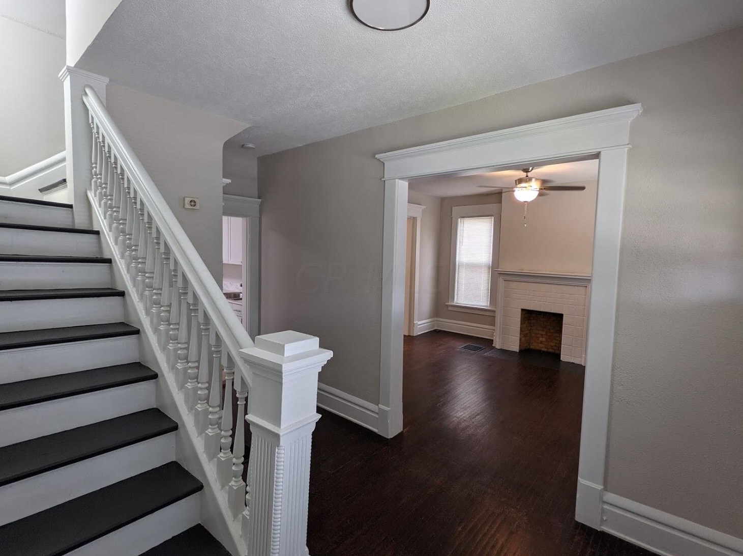 591 Gilbert St, Columbus OH 43205-2632 exterior