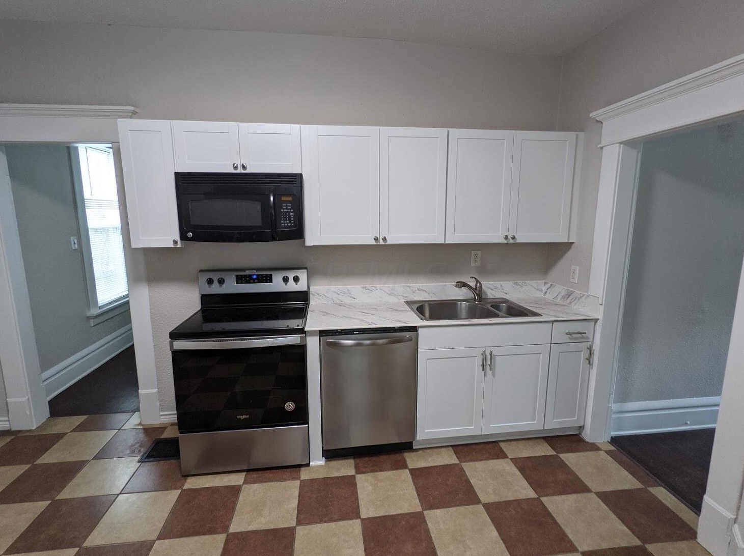 591 Gilbert St, Columbus OH 43205-2632 exterior