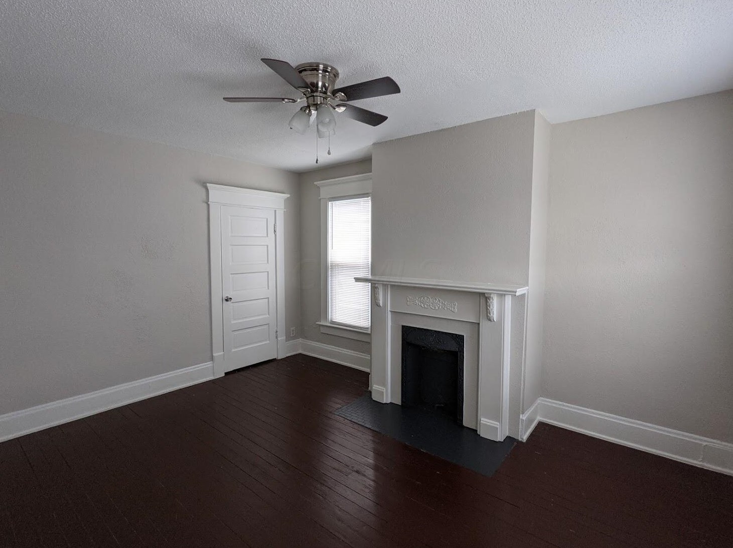 591 Gilbert St, Columbus OH 43205-2632 exterior