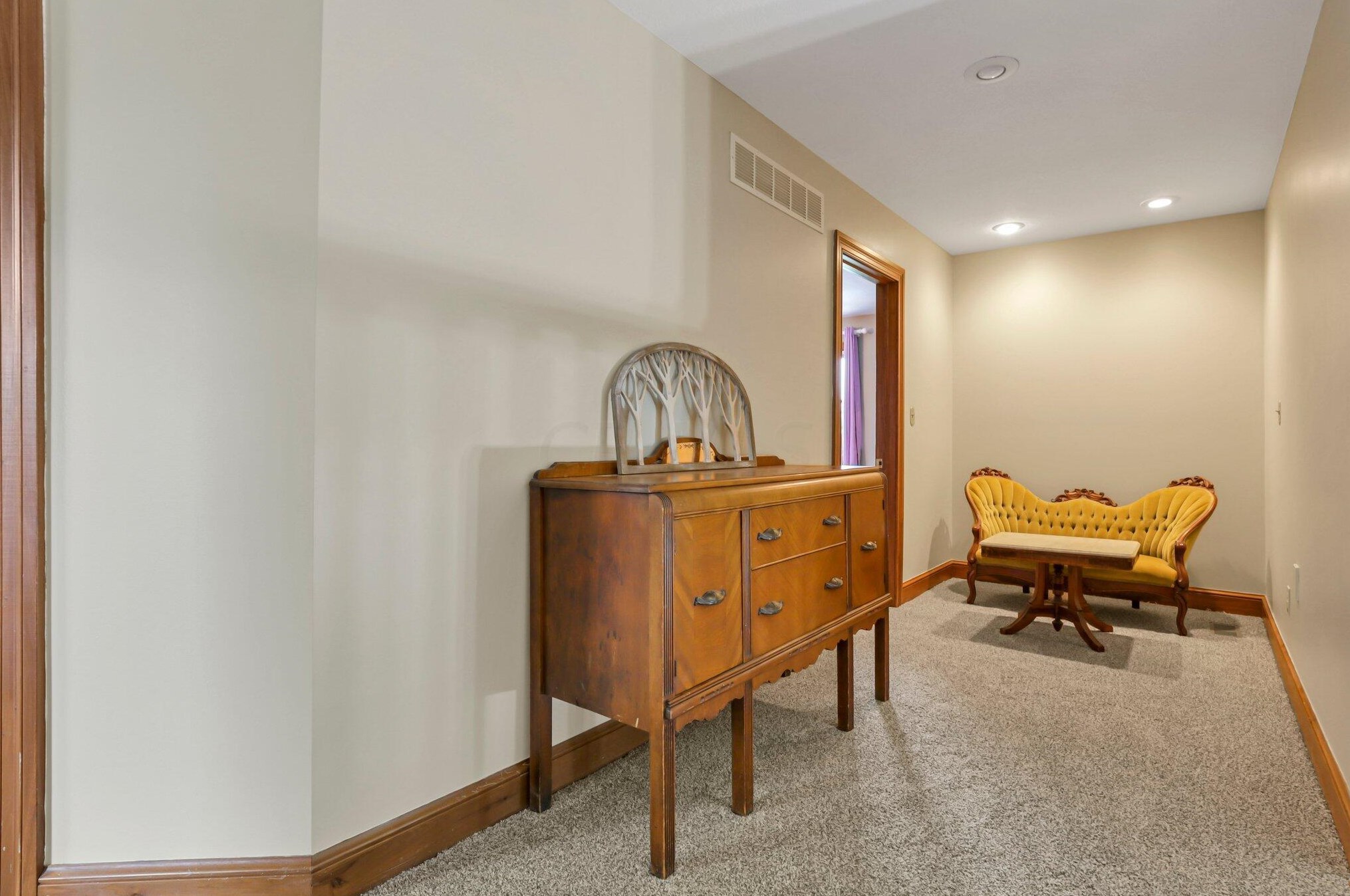 1032 Slate Rdg Dr, Cnl Wnchstr OH  43110-9341 exterior