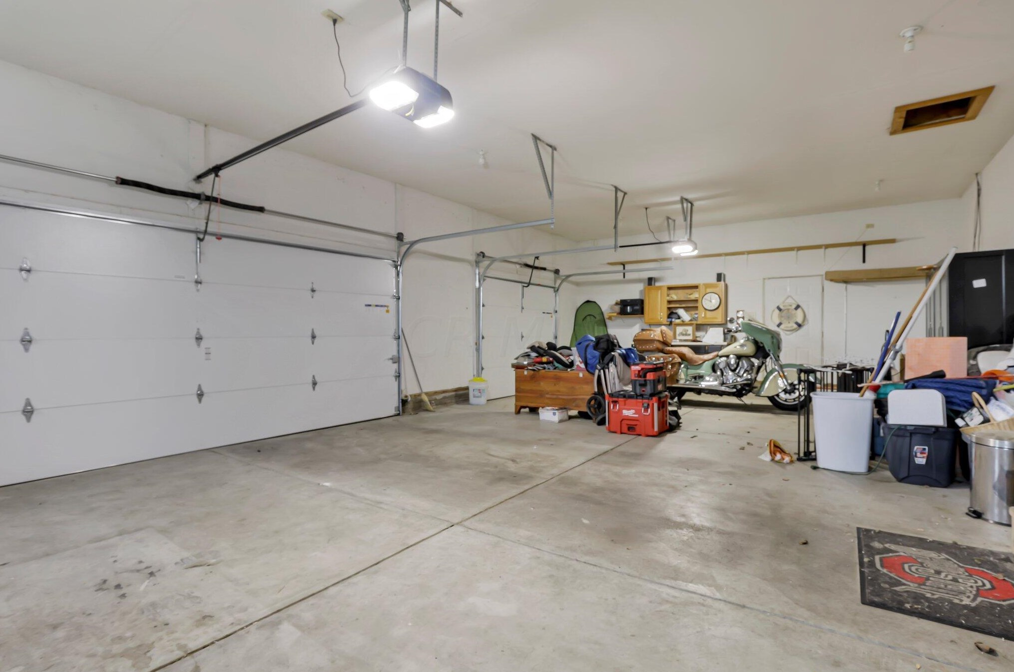 1032 Slate Rdg Dr, Cnl Wnchstr OH  43110-9341 exterior