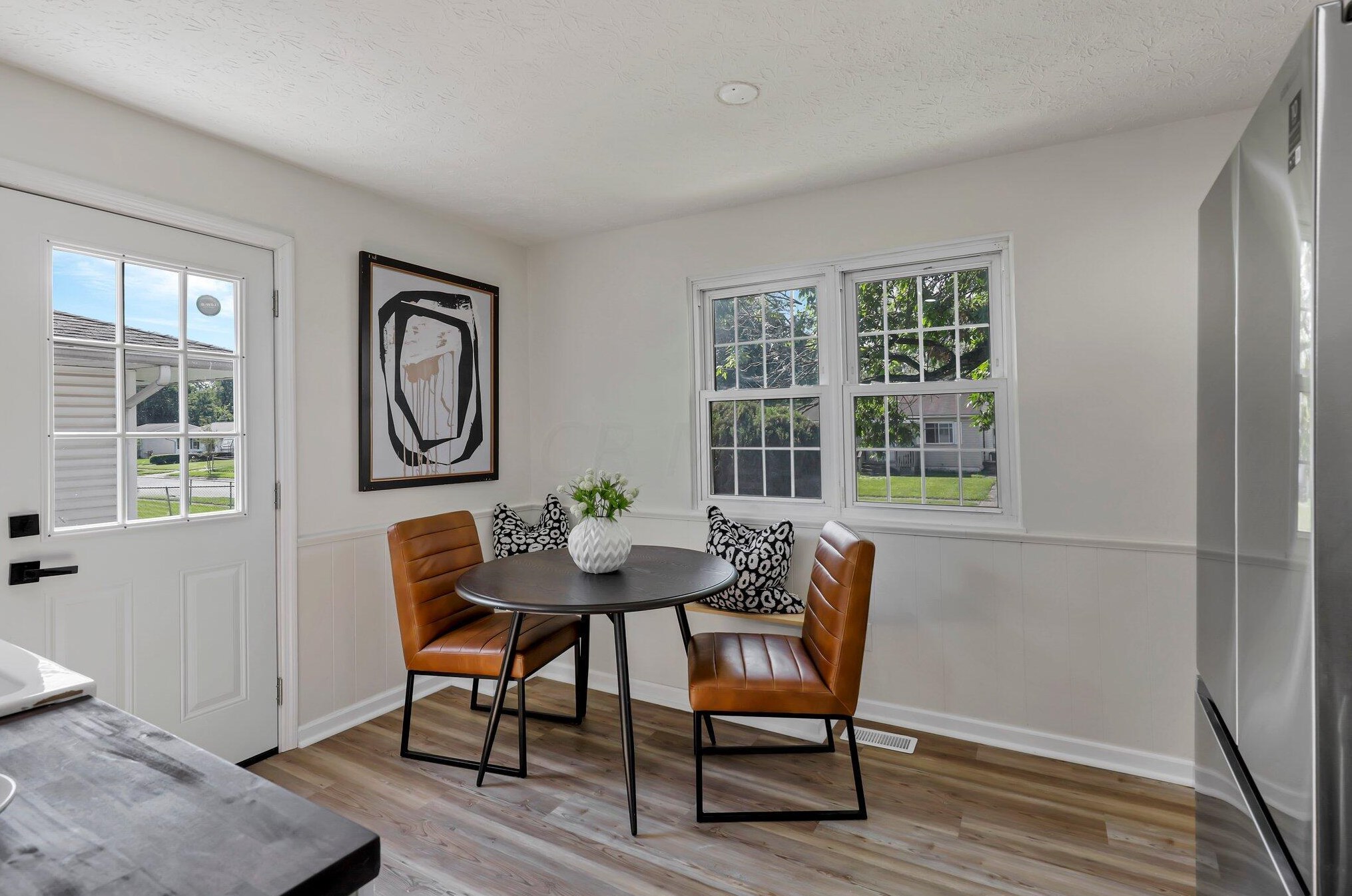 1592 Jonathan Dr, Columbus OH 43207-2735 exterior