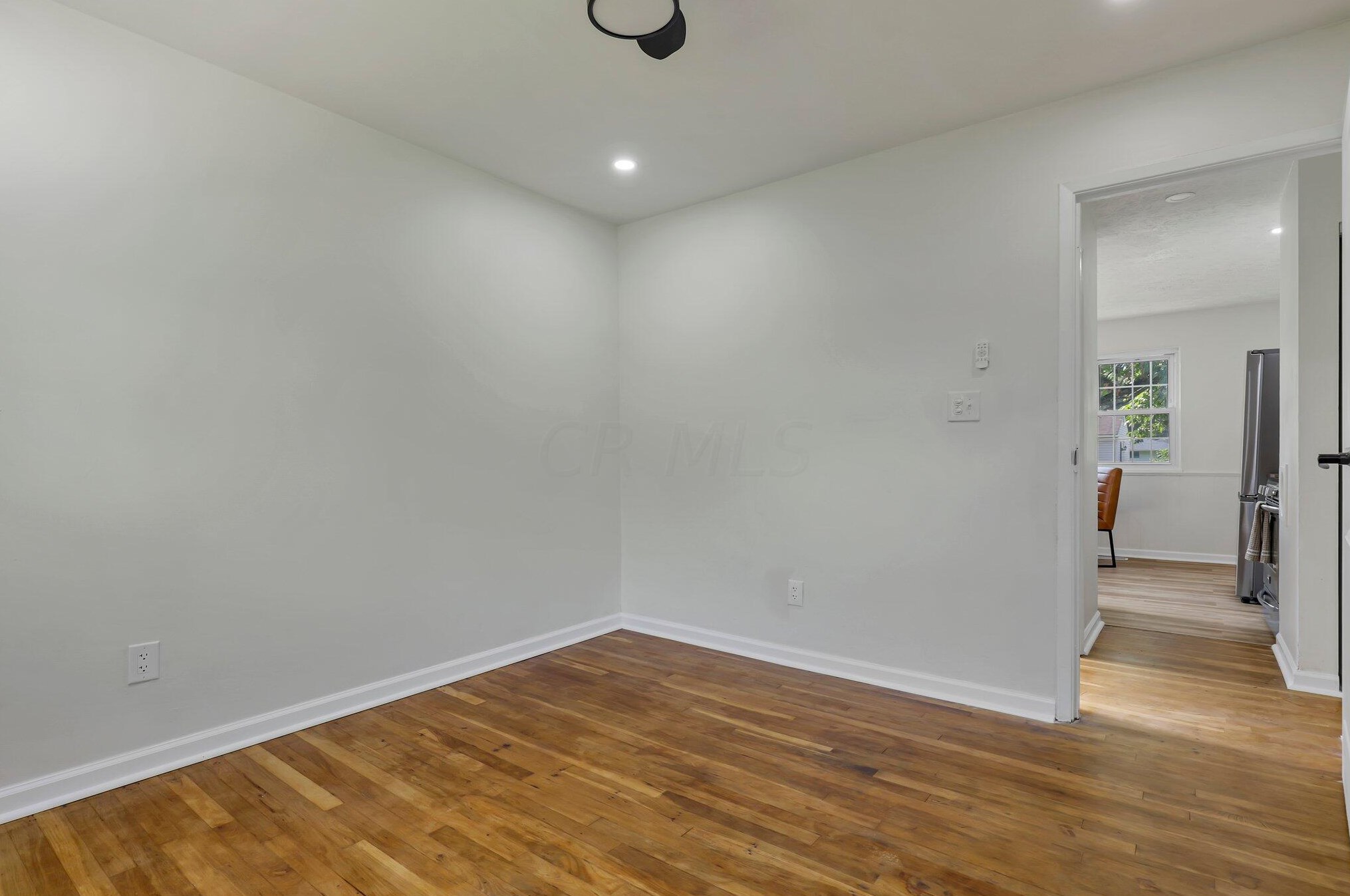 1592 Jonathan Dr, Columbus OH 43207-2735 exterior