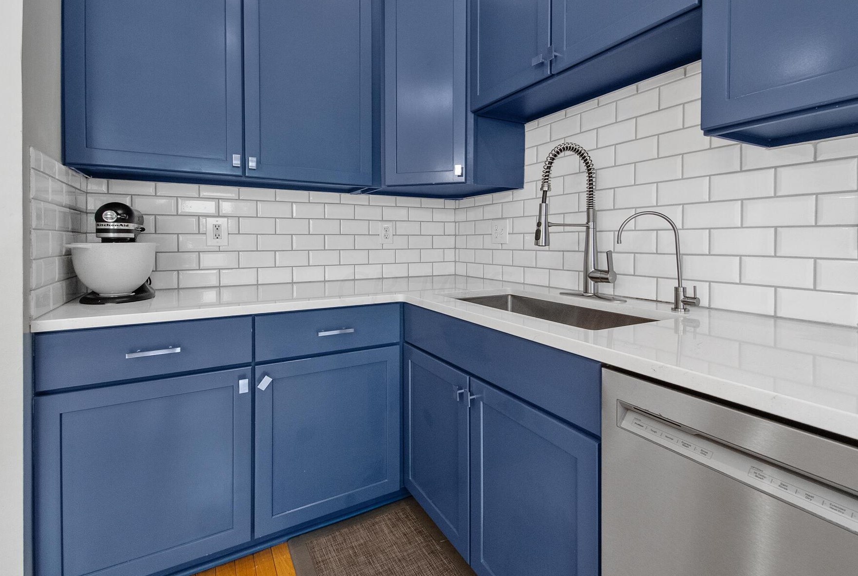 1013 Wall St, Columbus OH  43206-2560 exterior