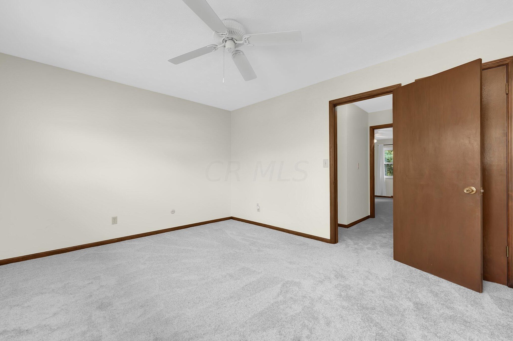 6012 Darby Ln, Columbus OH 43229-2626 exterior