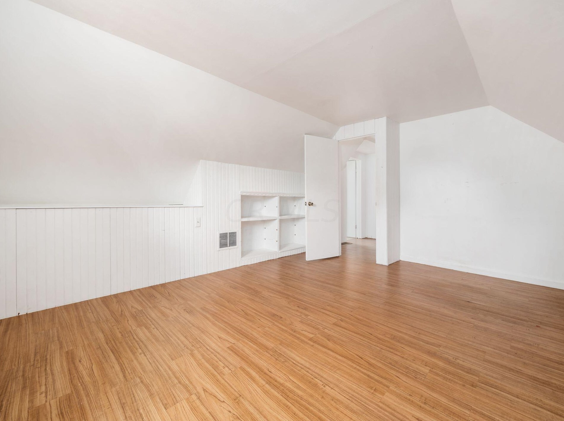 2265 Wickliffe Rd, Columbus OH 43221-1837 exterior