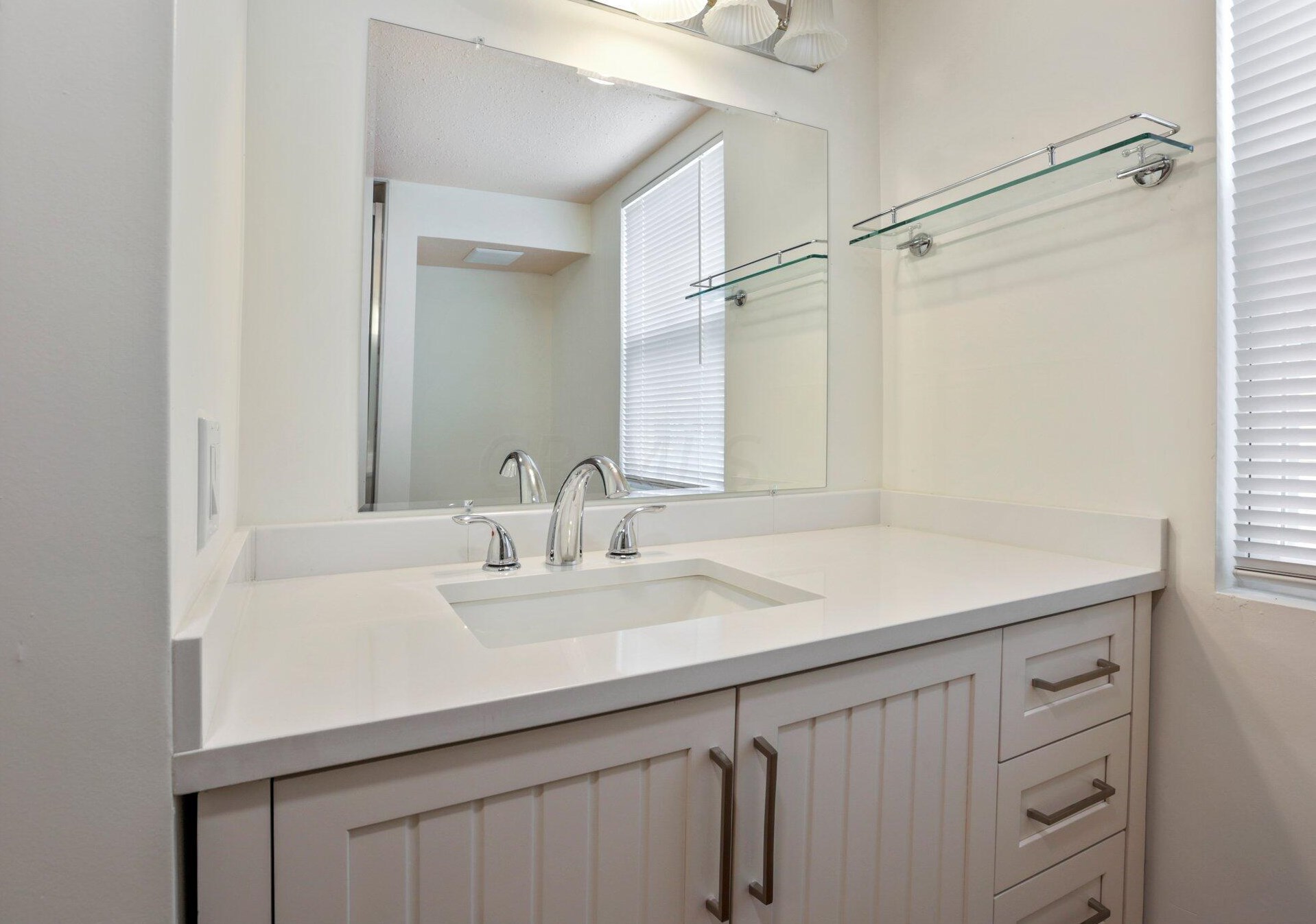 1778 Kenny Rd, Columbus OH  43212-1375 exterior