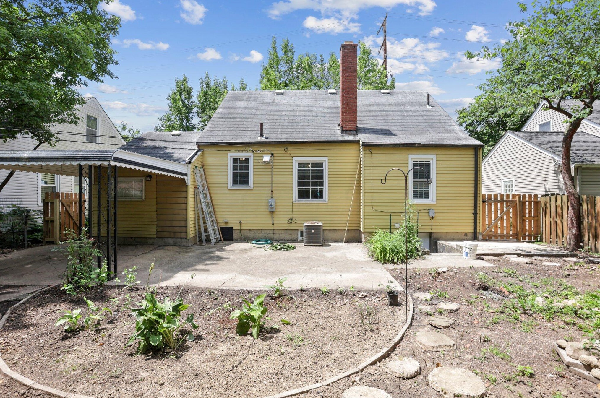 1778 Kenny Rd, Columbus OH  43212-1375 exterior