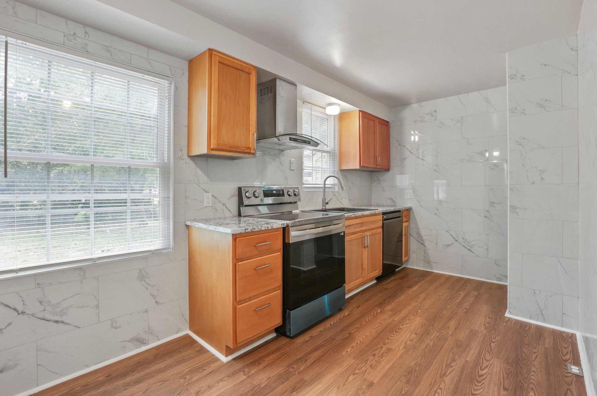 1778 Kenny Rd, Columbus OH  43212-1375 exterior