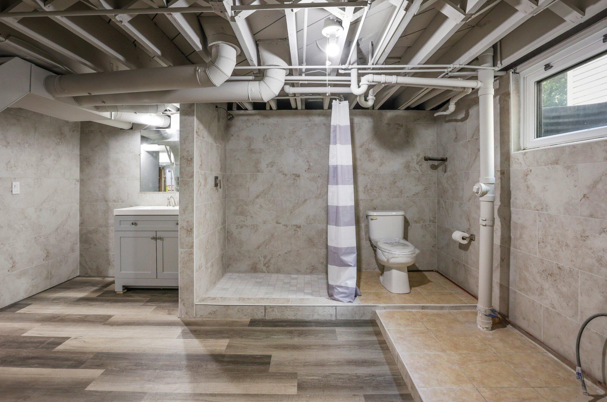 1778 Kenny Rd, Columbus OH  43212-1375 exterior