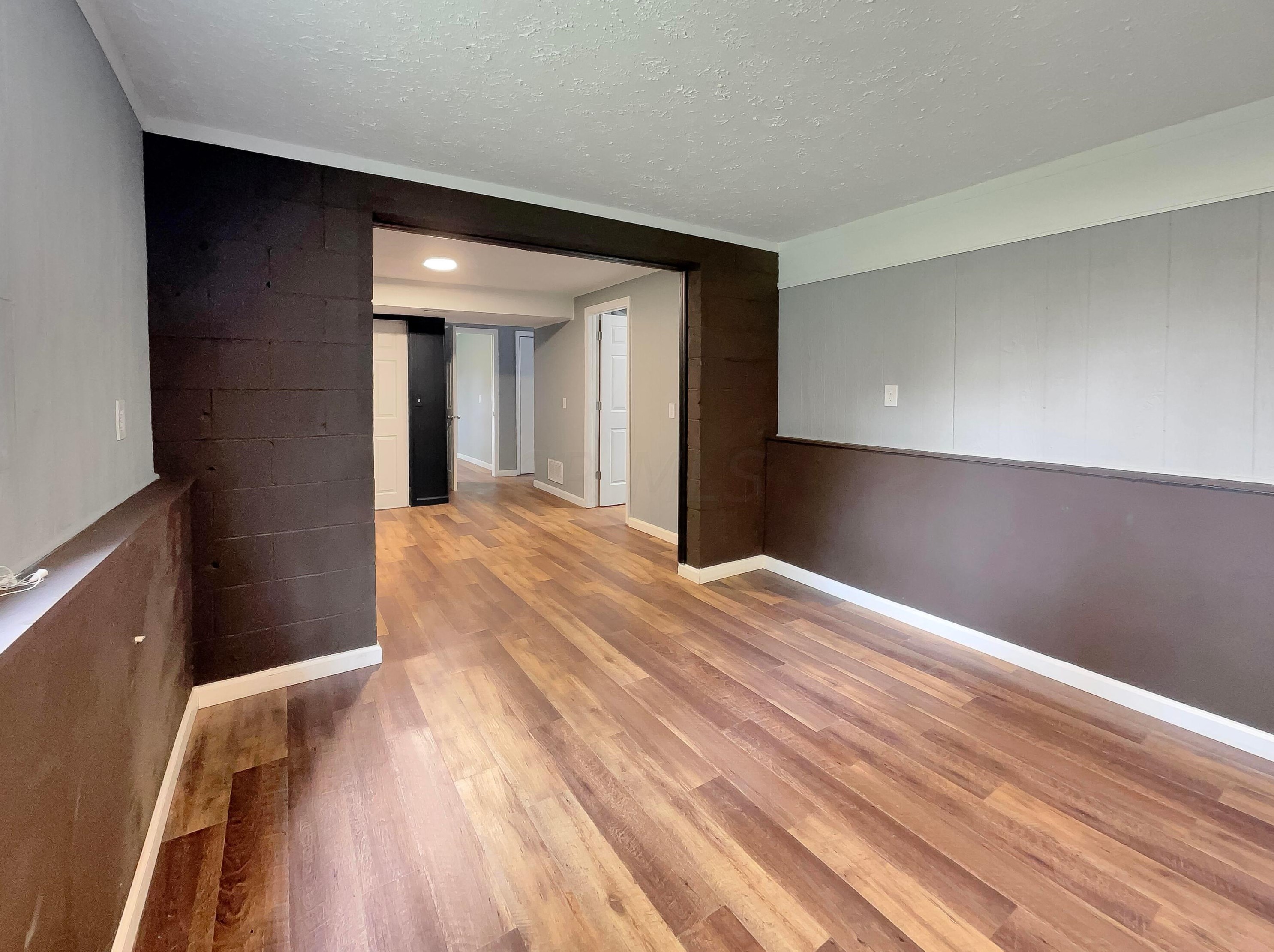 3324 Latonia Ct, Columbus OH  43232-5937 exterior