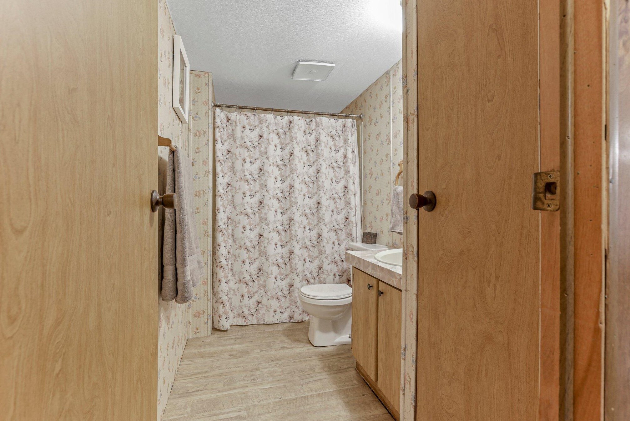 801 Scarlett Ln, Columbus OH 43207-8735 exterior