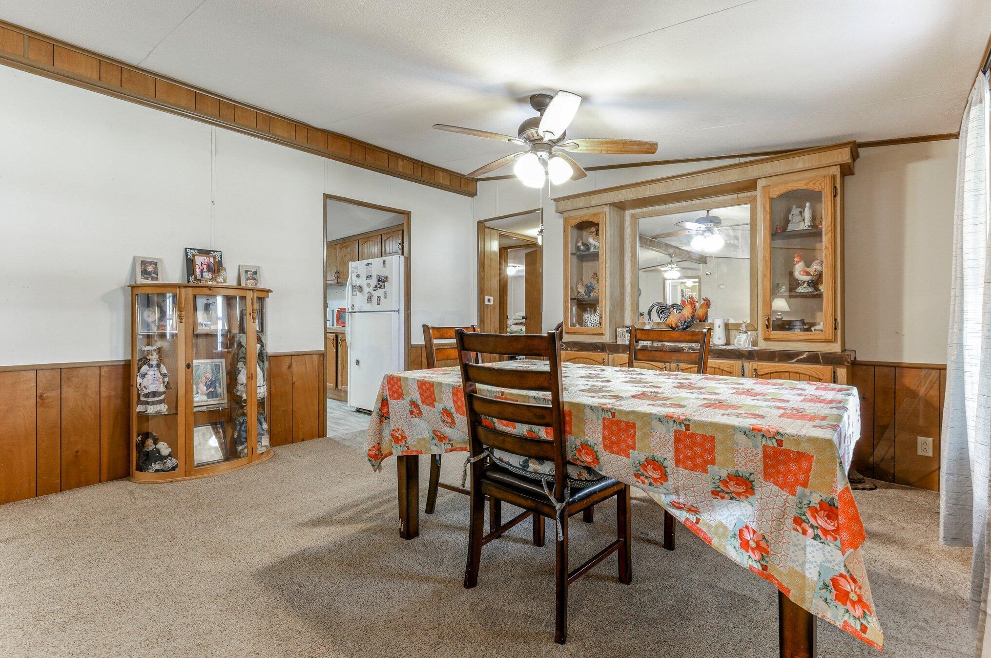 801 Scarlett Ln, Columbus OH 43207-8735 exterior