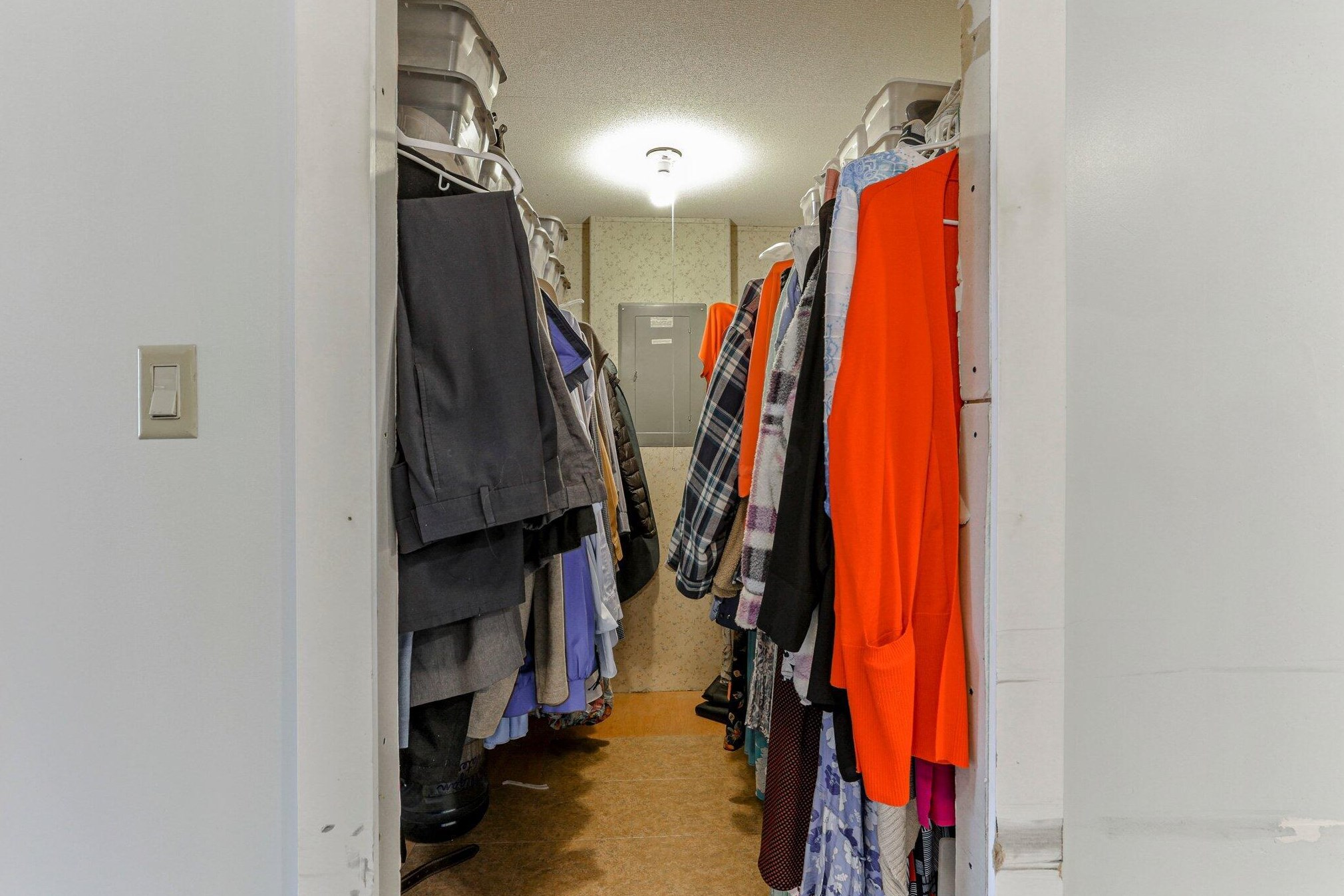 801 Scarlett Ln, Columbus OH 43207-8735 exterior