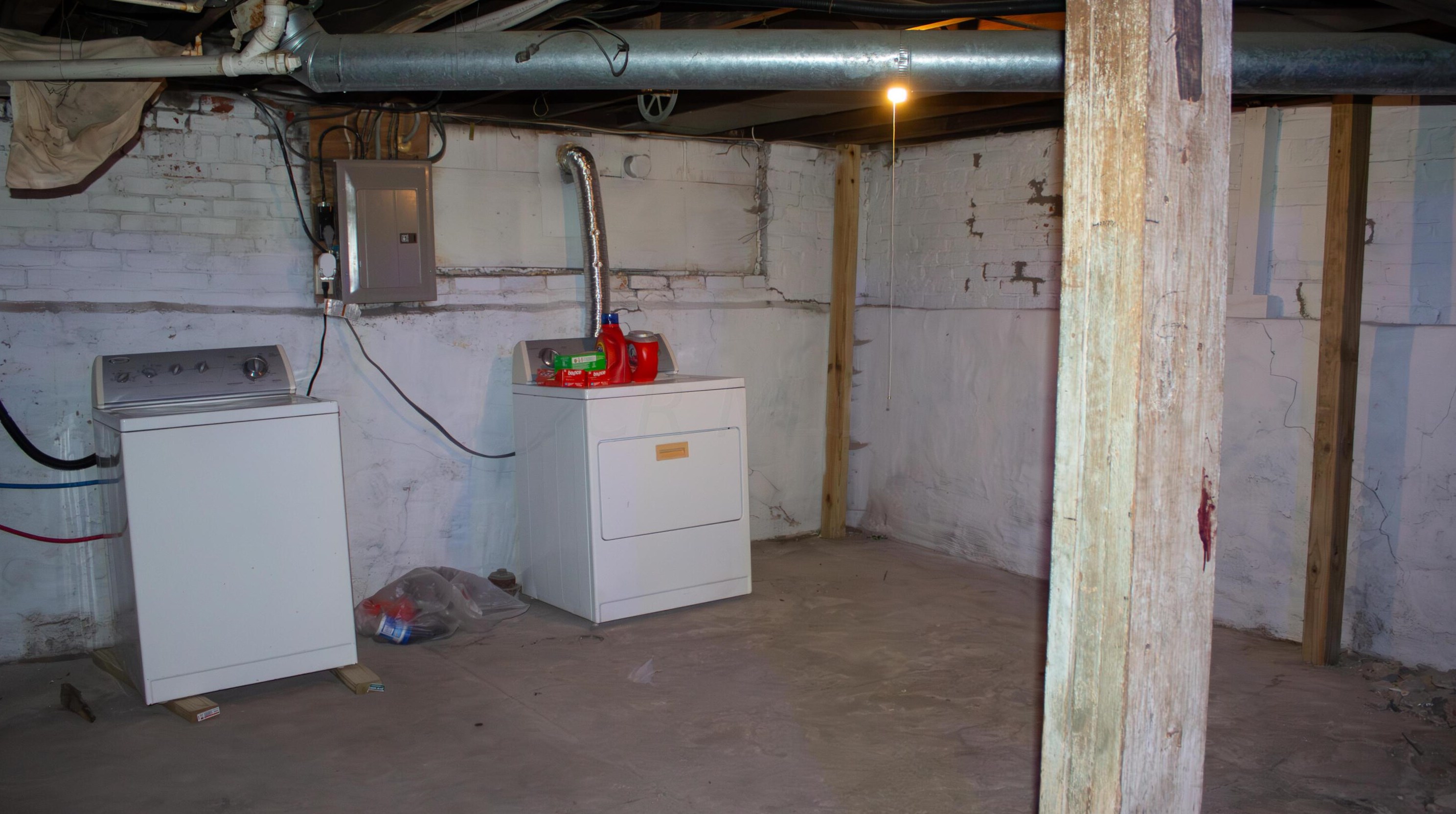 341 18 Ave, Columbus OH 43201-1792 exterior