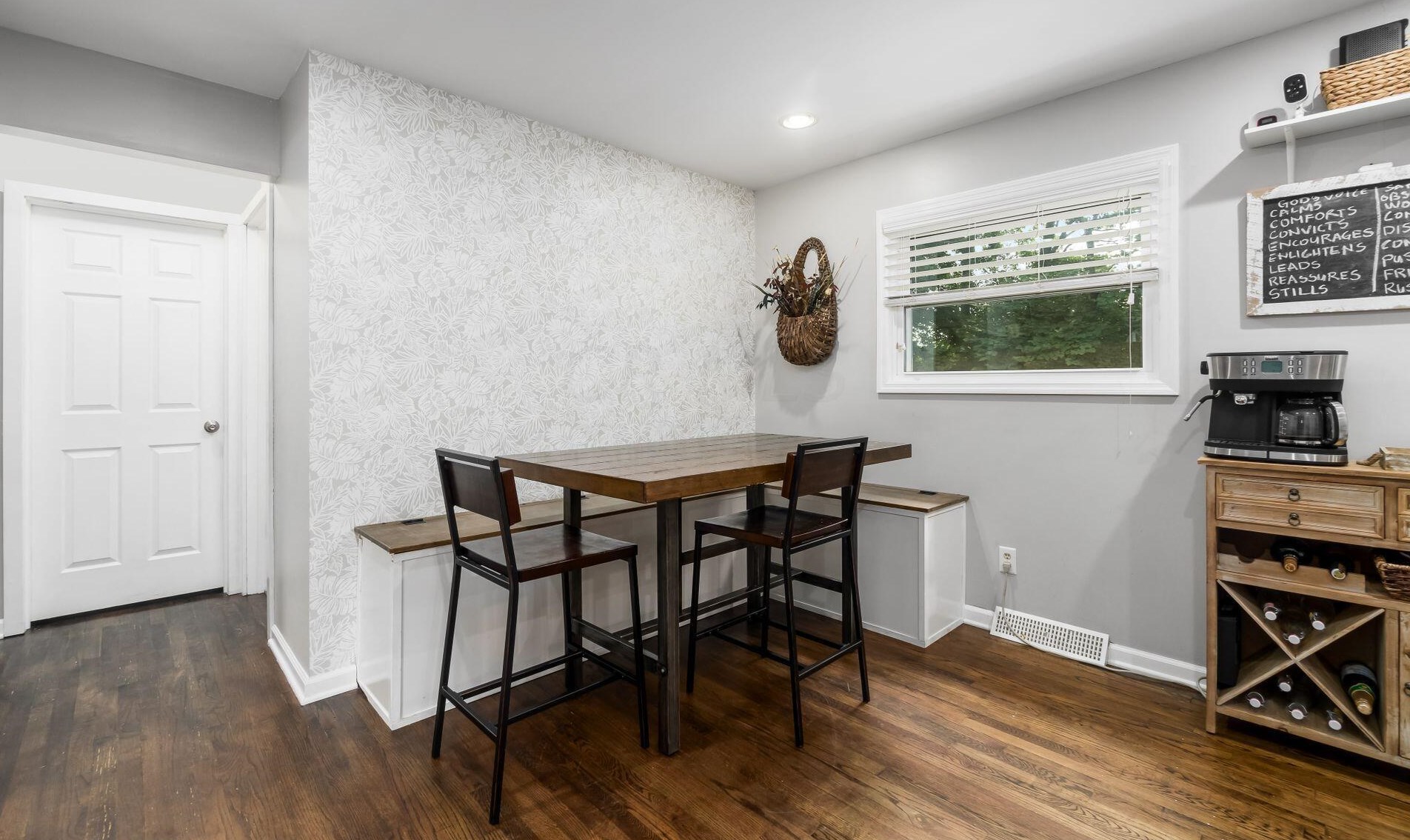 444 Anthony Ct, Columbus OH 43230-2626 exterior