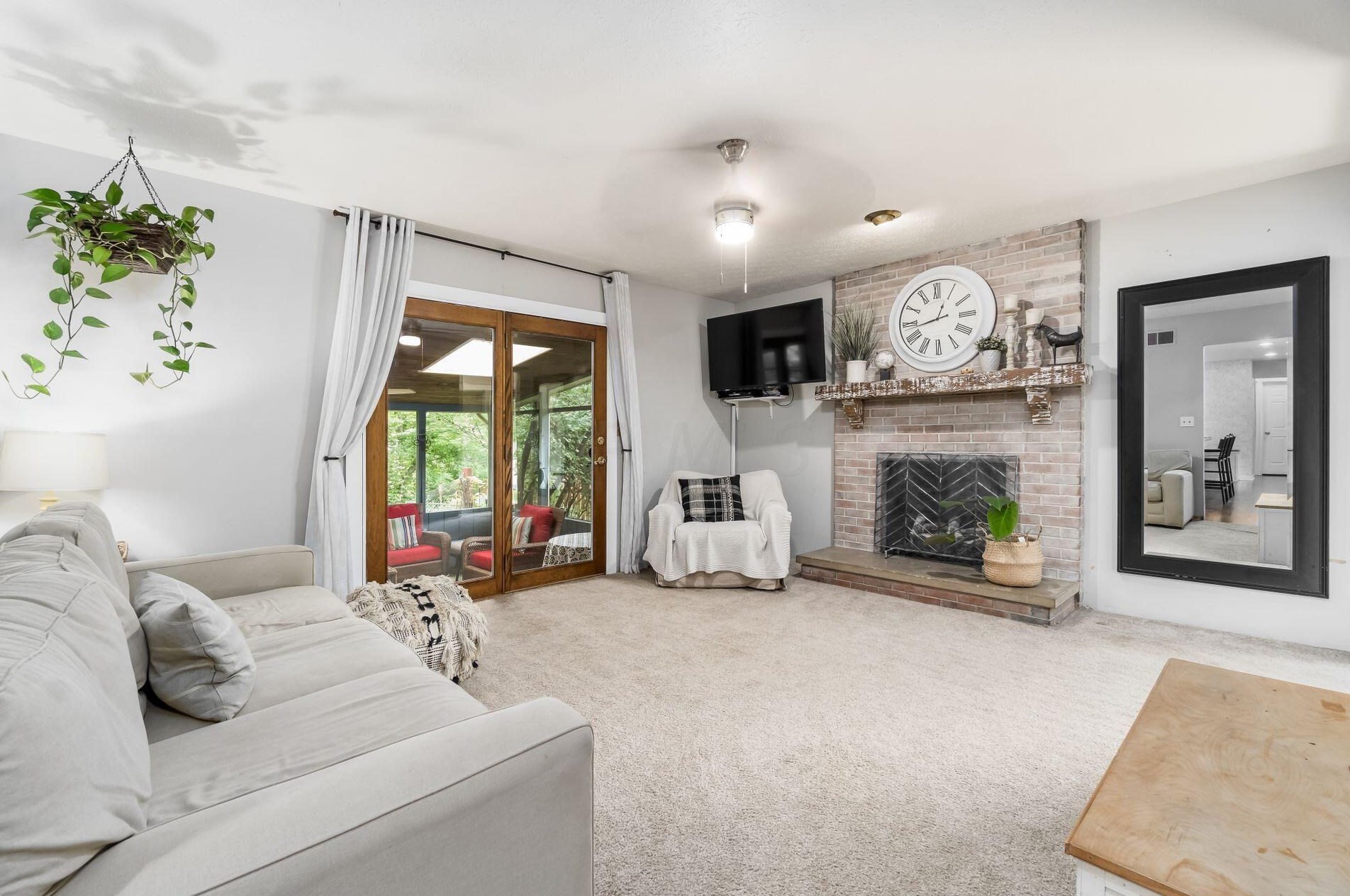 444 Anthony Ct, Columbus OH 43230-2626 exterior