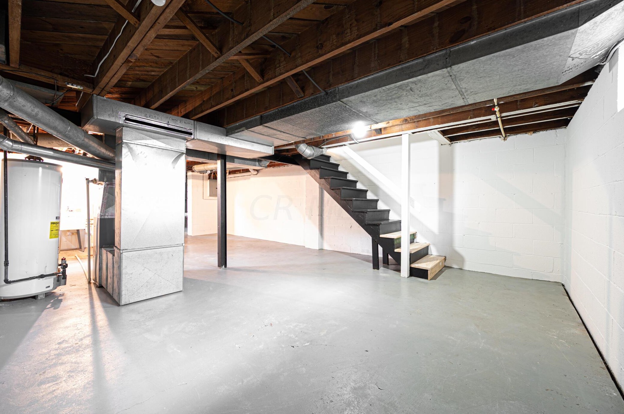 4648 High St, Columbus OH 43207-1154 exterior