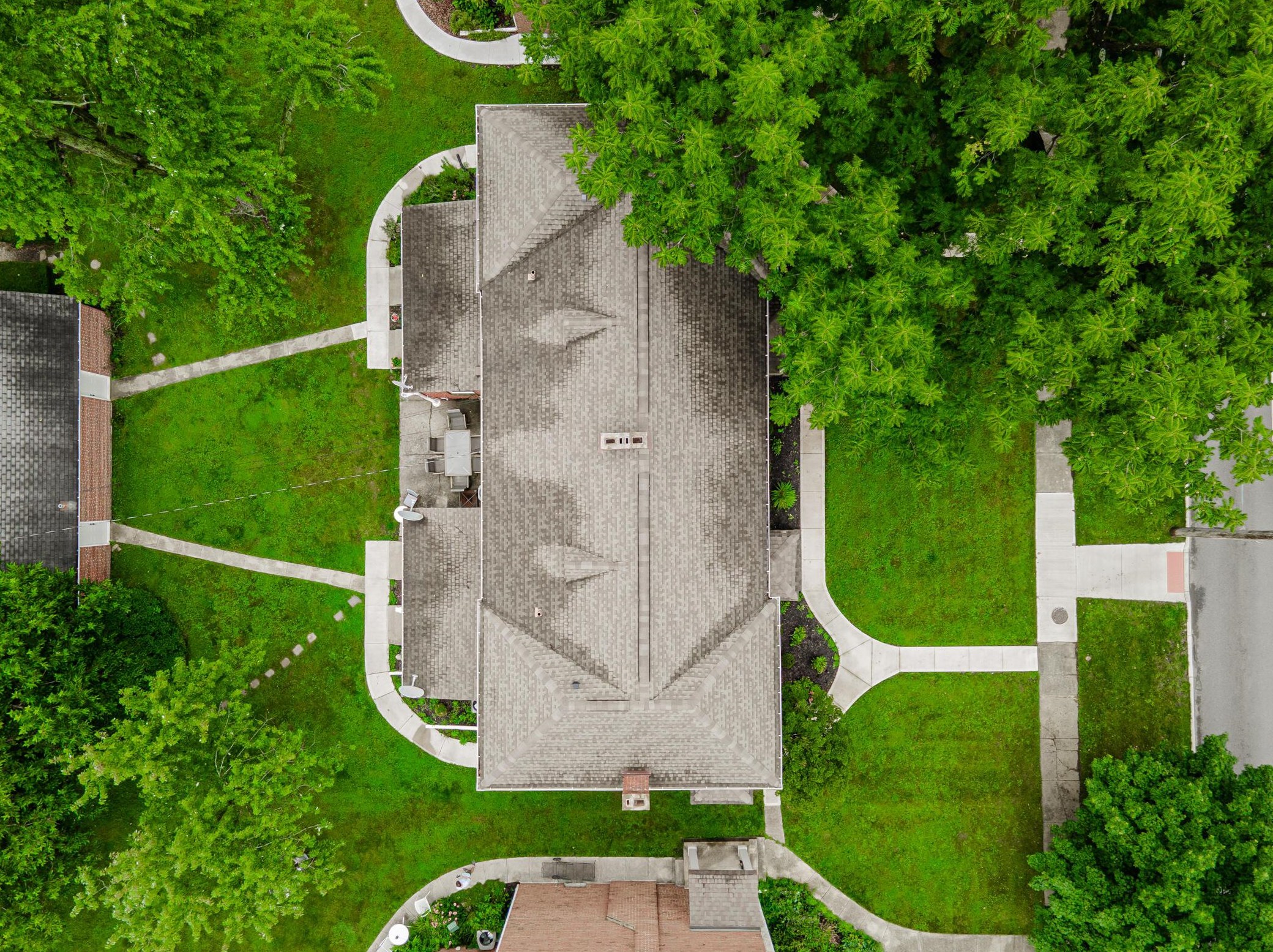 4648 High St, Columbus OH 43207-1154 exterior