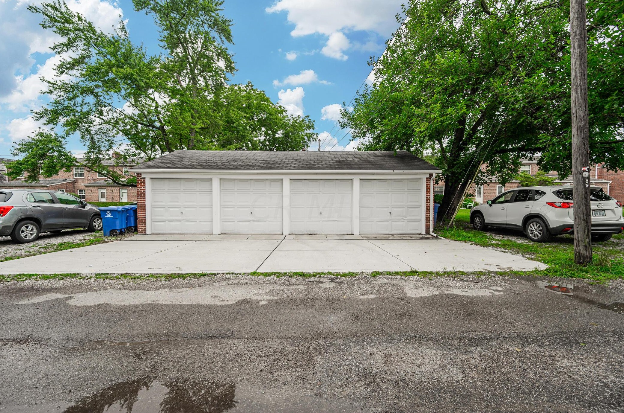 4648 High St, Columbus OH 43207-1154 exterior