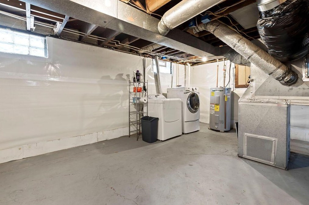 176 Torrence Rd, Columbus OH 43214-3842 exterior