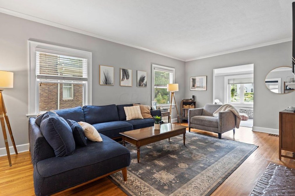 176 Torrence Rd, Columbus OH 43214-3842 exterior