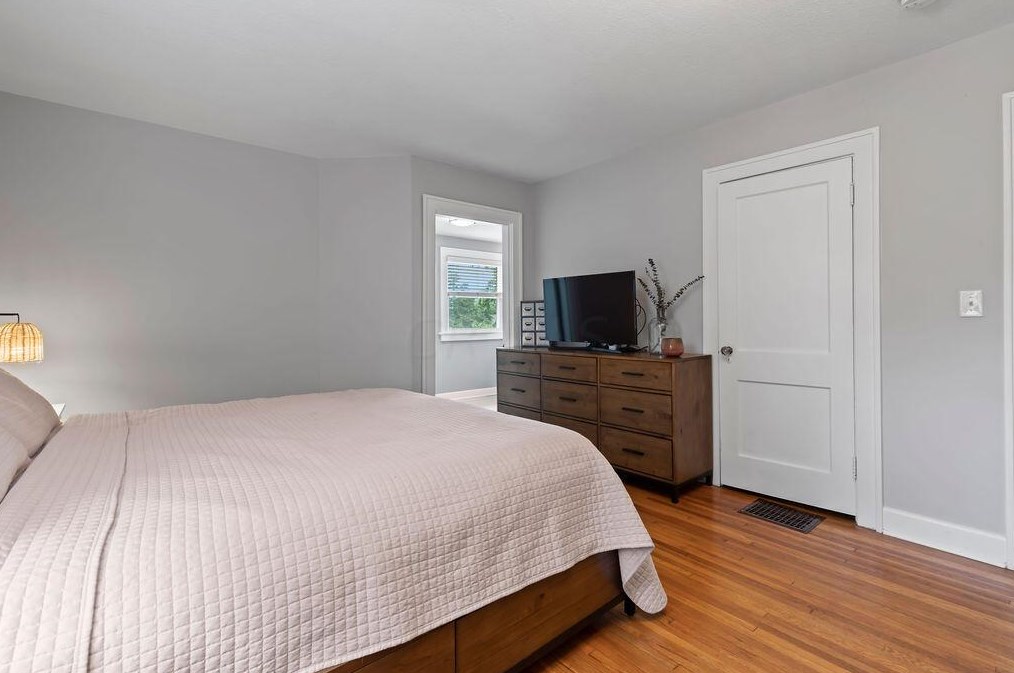 176 Torrence Rd, Columbus OH 43214-3842 exterior