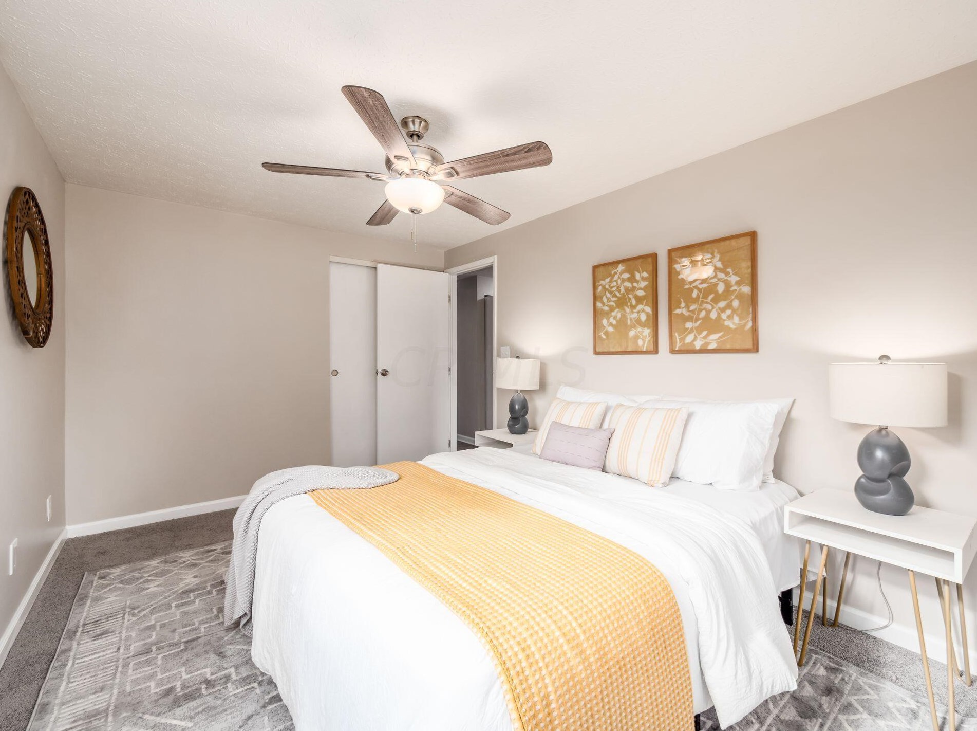 2192 Laurelwood Dr, Columbus OH 43229-2800 exterior