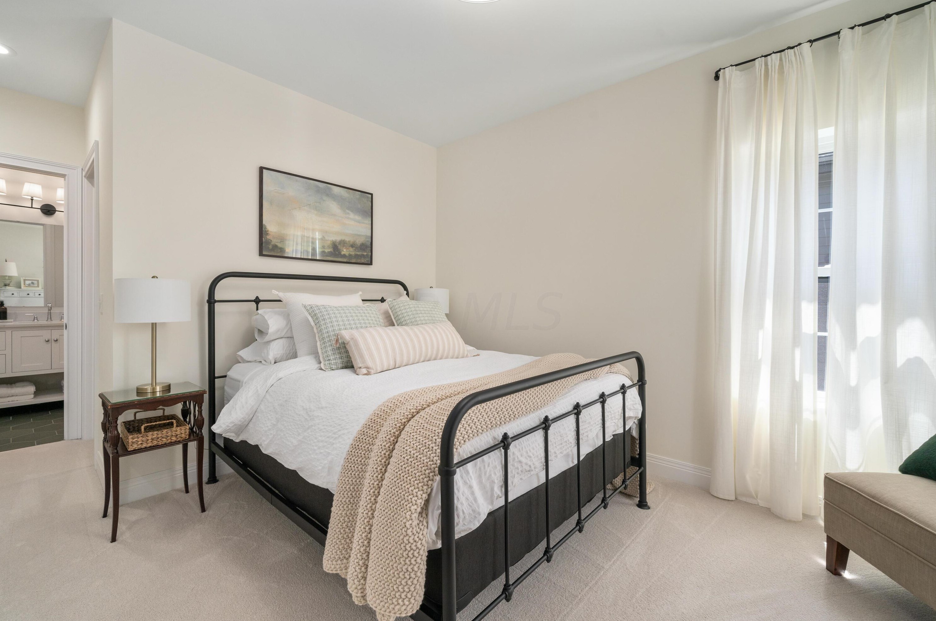 1374 5th St, Columbus OH 43201-2565 exterior