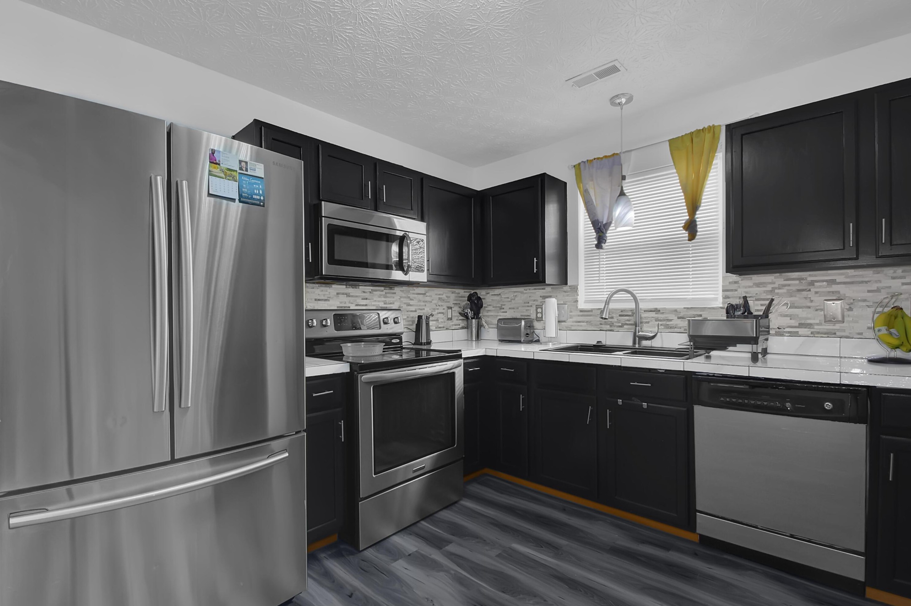 6298 Pompano St, Cnl Wnchstr OH 43110-9525 exterior