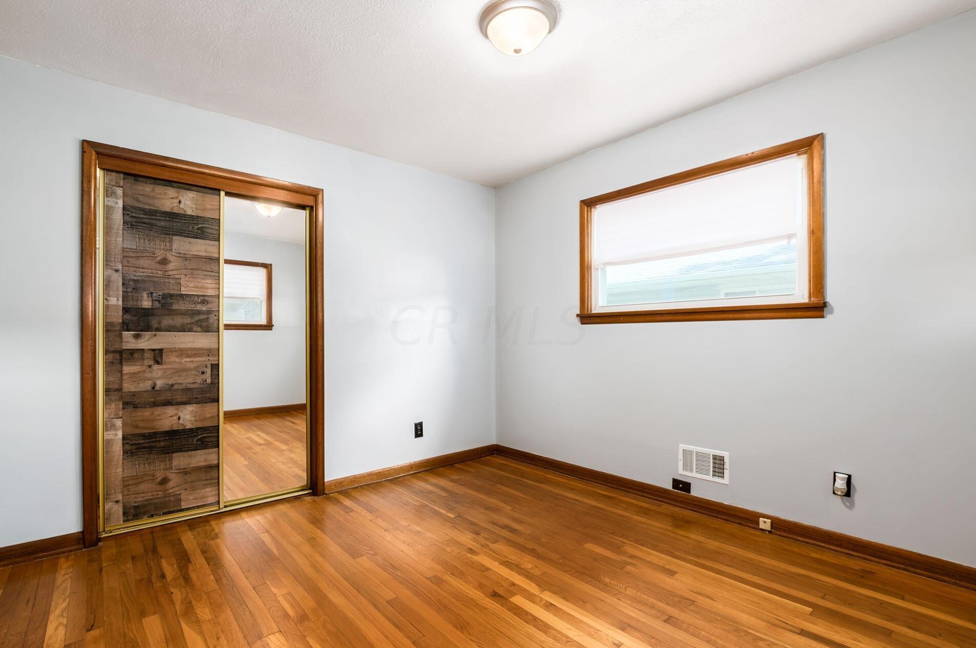 1494 Ave Dr, Columbus OH 43227-3262 exterior