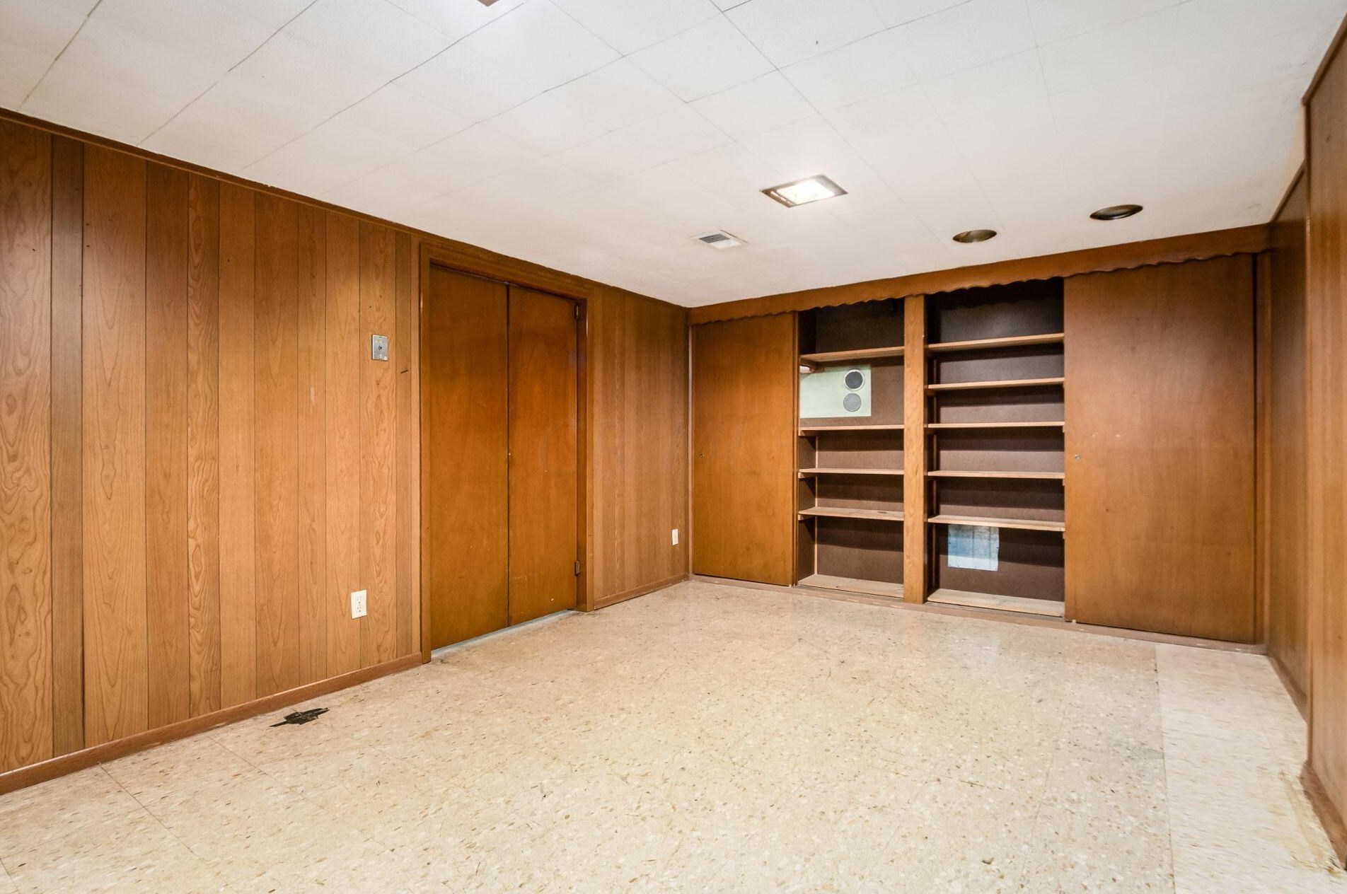 1494 Ave Dr, Columbus OH 43227-3262 exterior