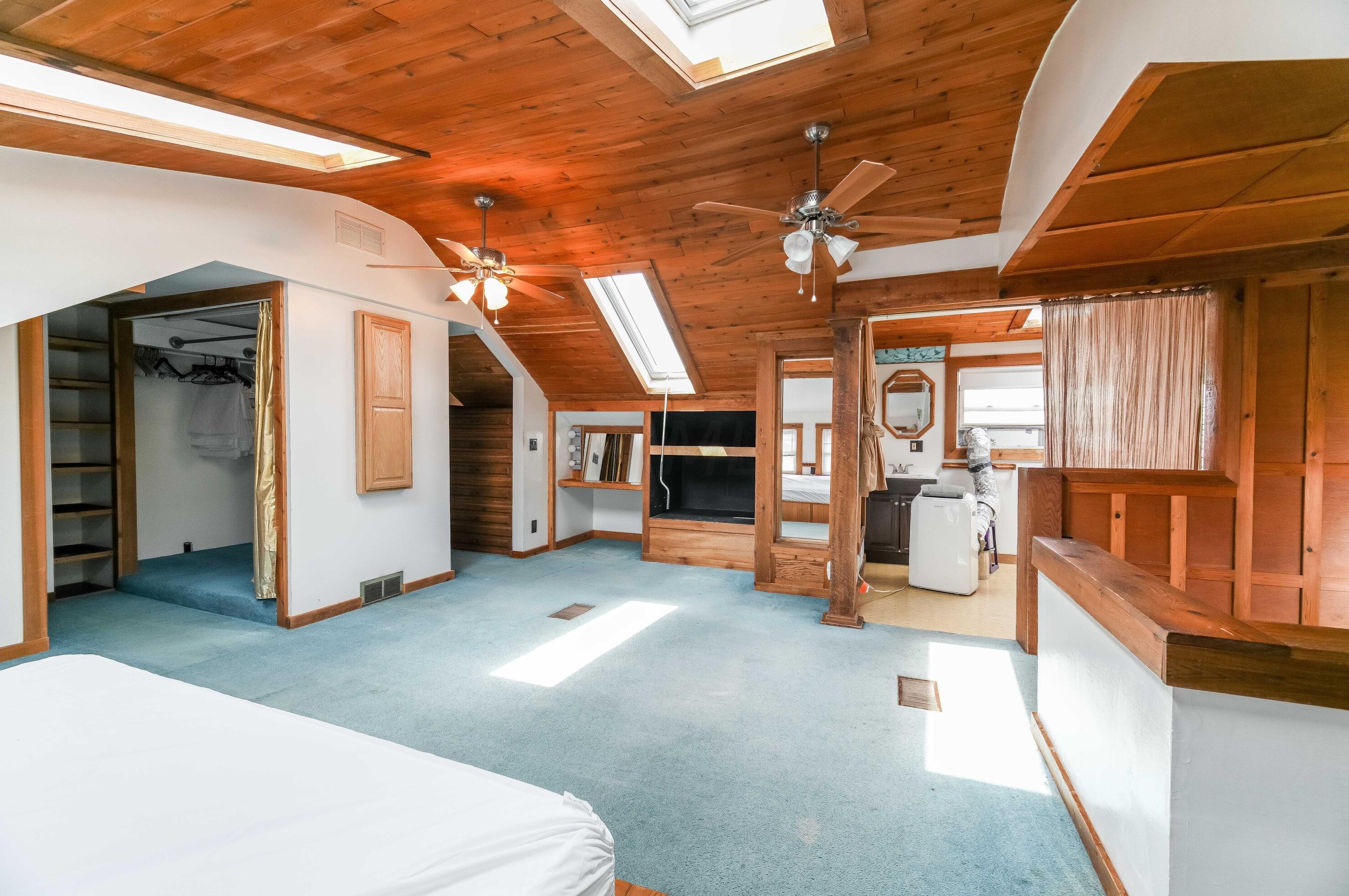 1792 Long St, Columbus OH  43203-2060 exterior