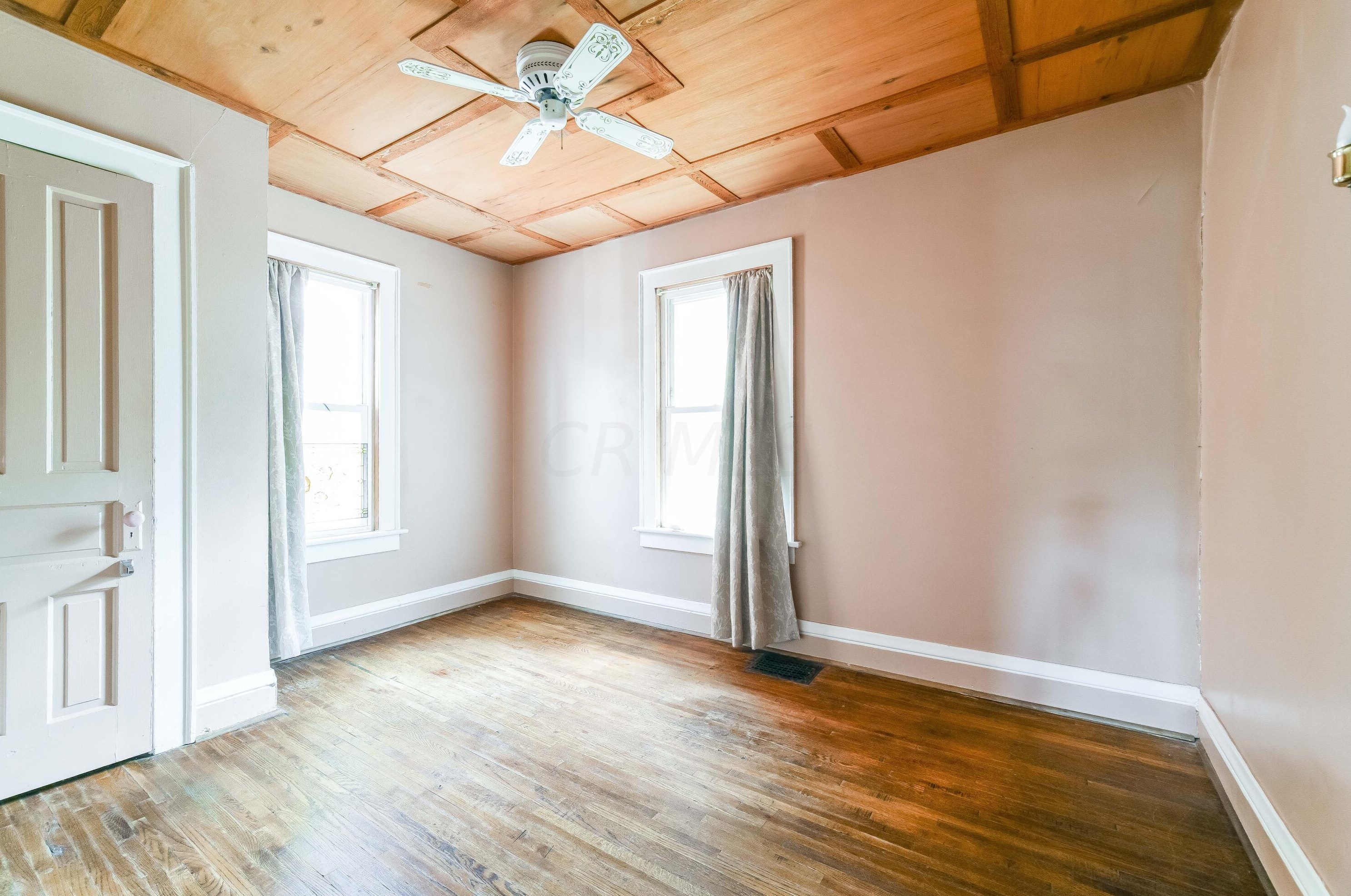 1792 Long St, Columbus OH  43203-2060 exterior