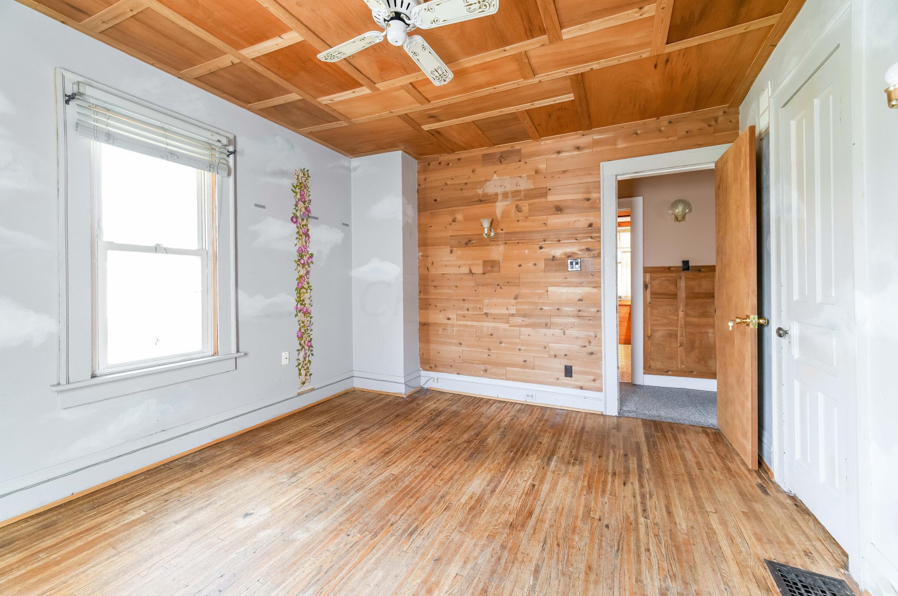 1792 Long St, Columbus OH  43203-2060 exterior