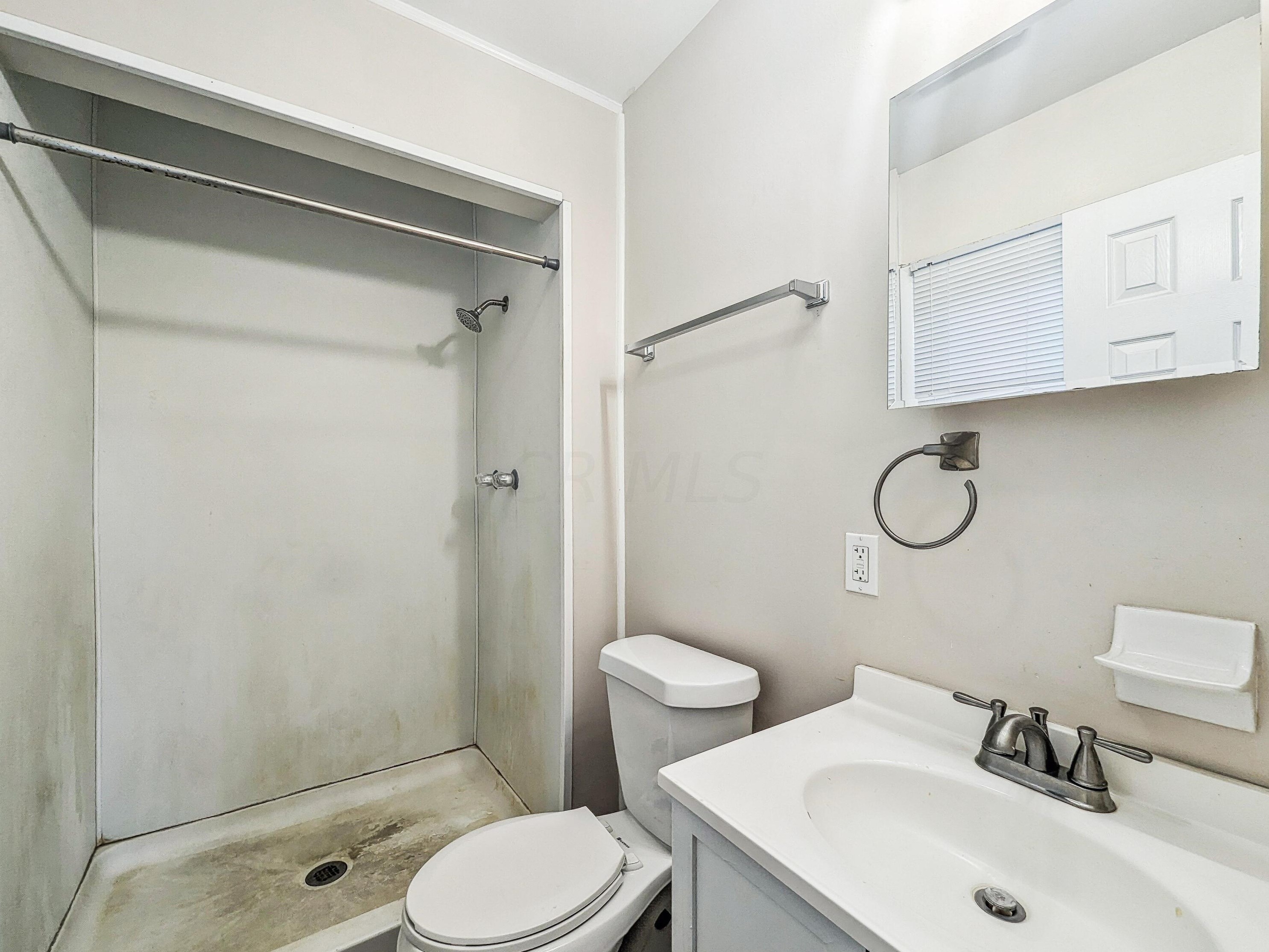 3612 Noe Bixby Rd, Columbus OH 43232-6100 exterior