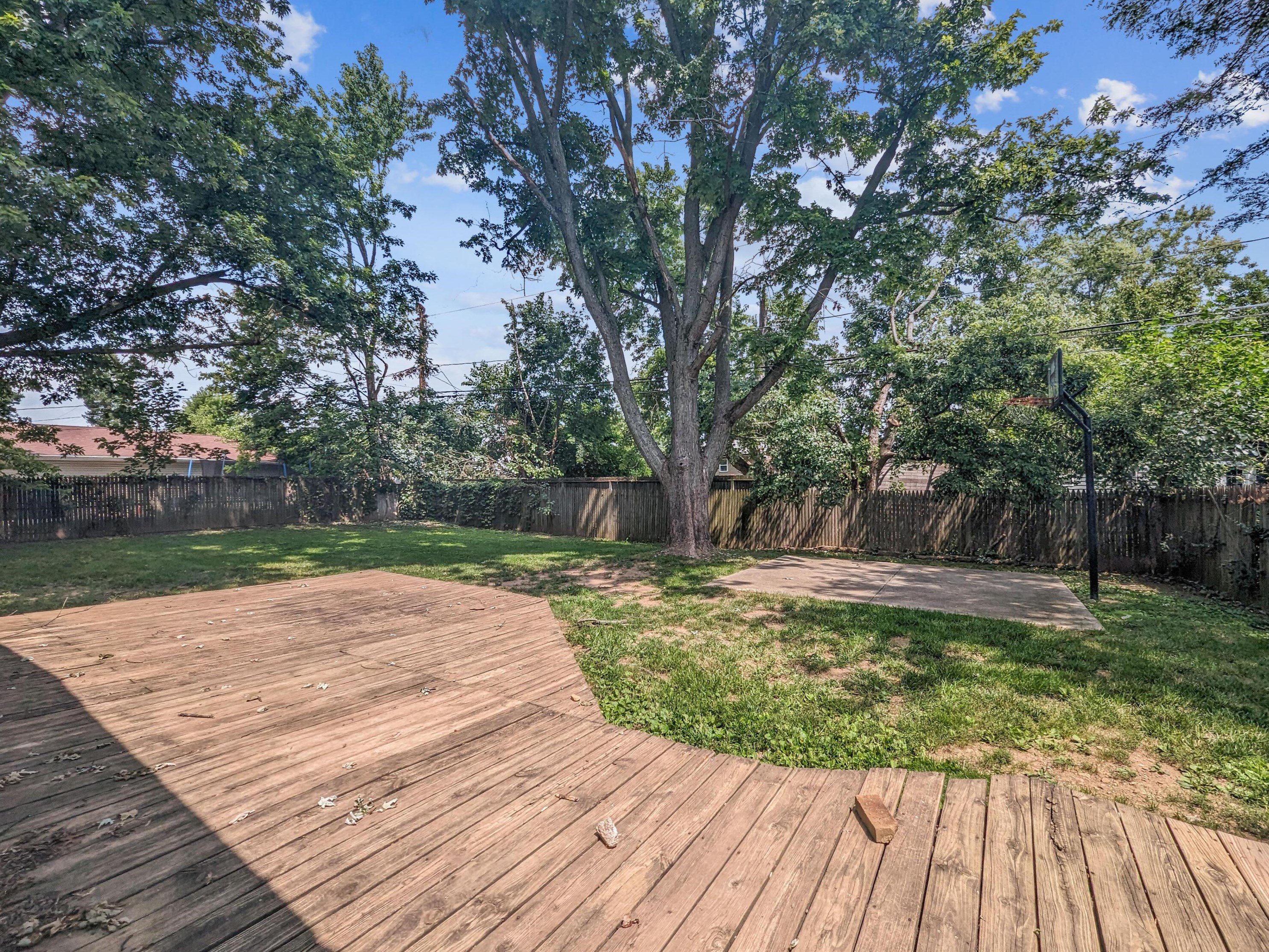 3612 Noe Bixby Rd, Columbus OH 43232-6100 exterior