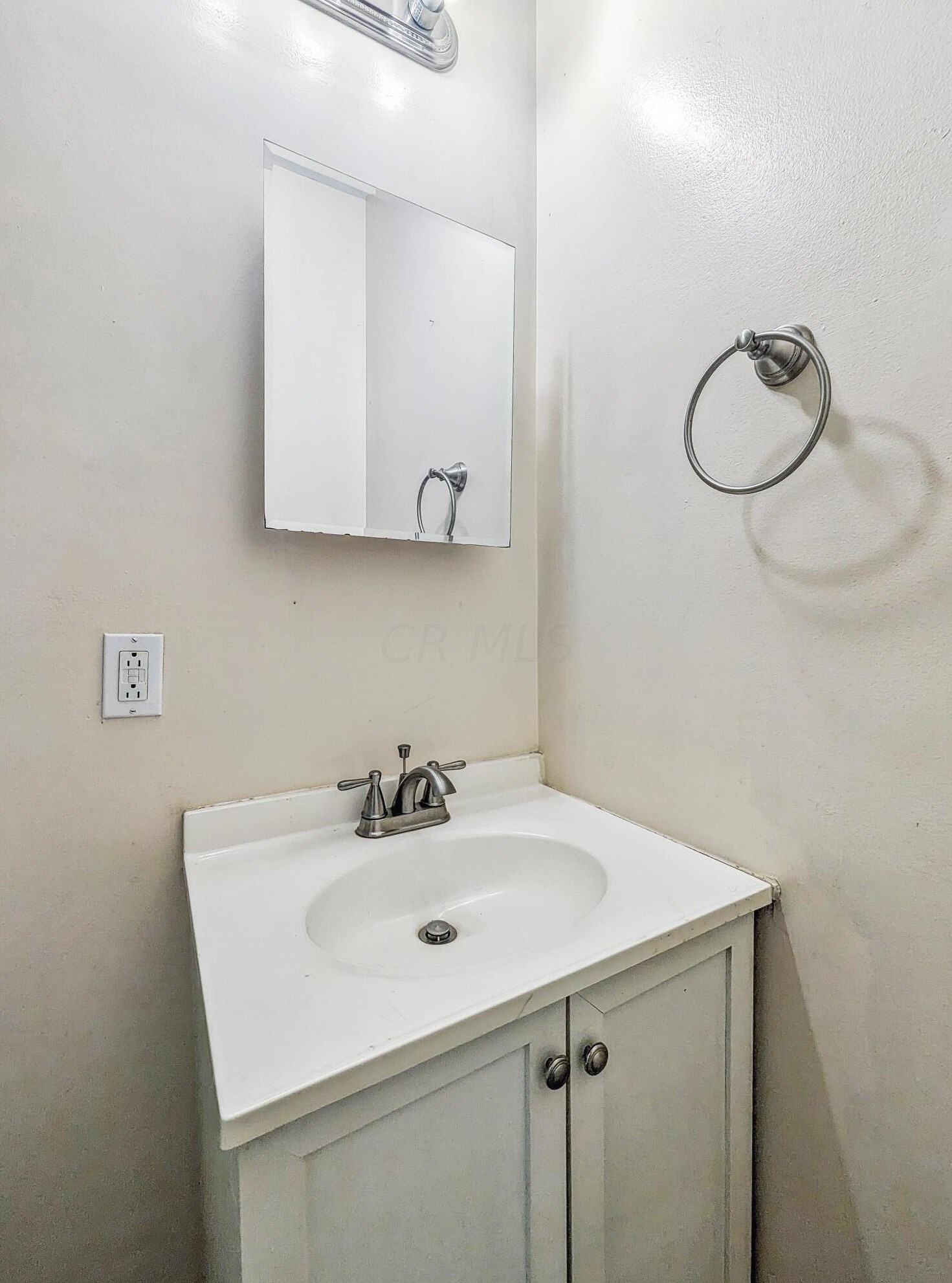 3612 Noe Bixby Rd, Columbus OH 43232-6100 exterior