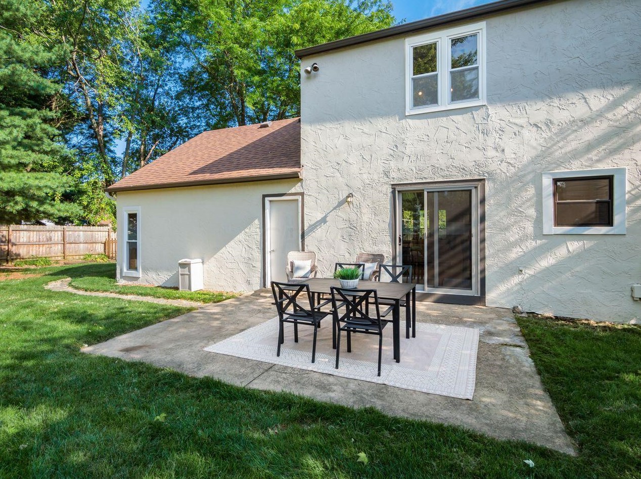 7603 Satterfield Rd, Columbus OH 43235-4552 exterior