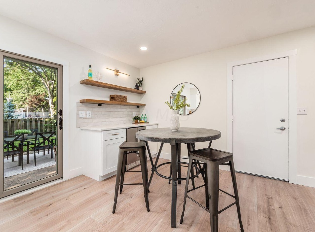 7603 Satterfield Rd, Columbus OH 43235-4552 exterior