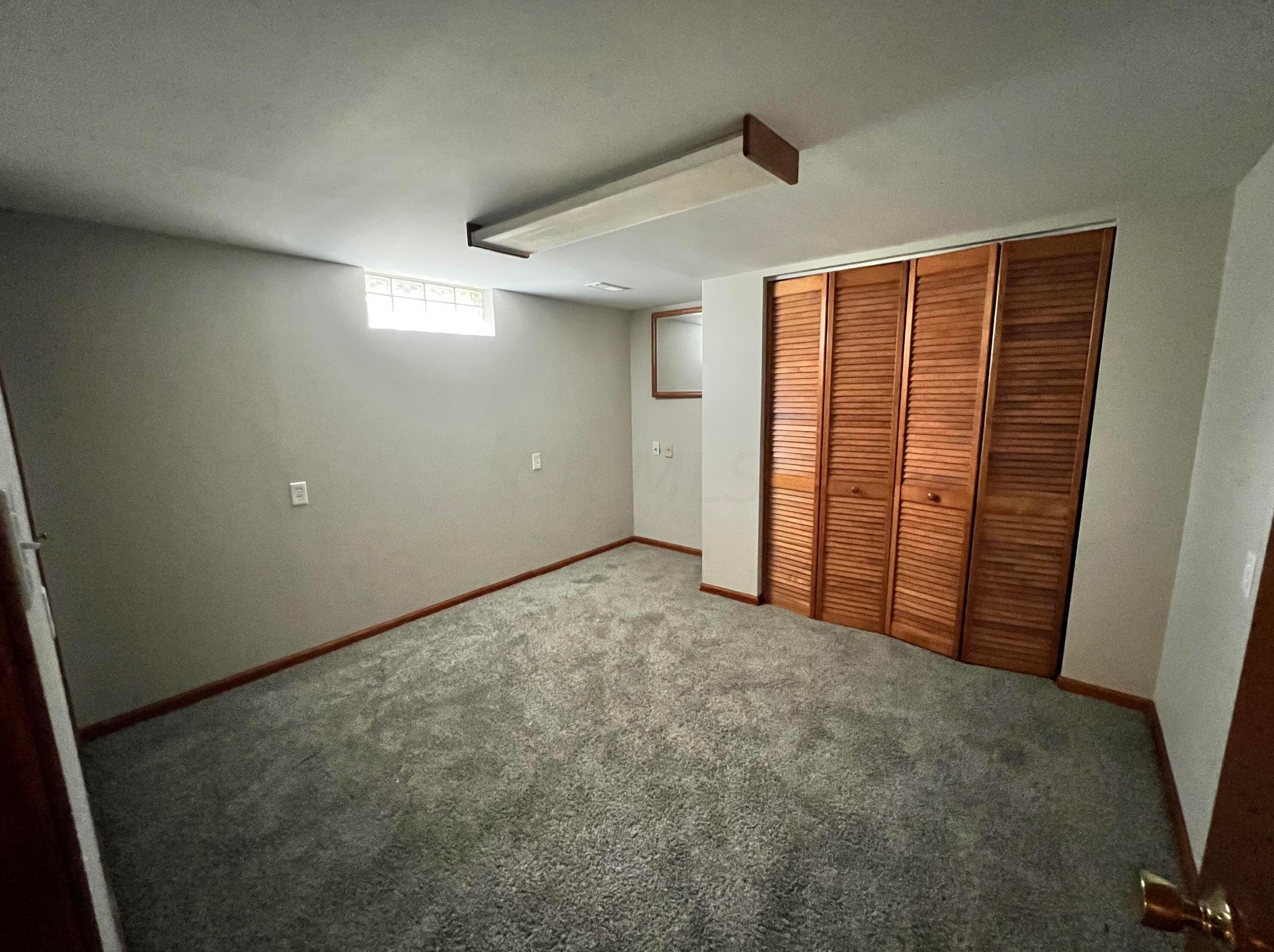 3730 Mcguffey Rd, Columbus OH 43211-2023 exterior